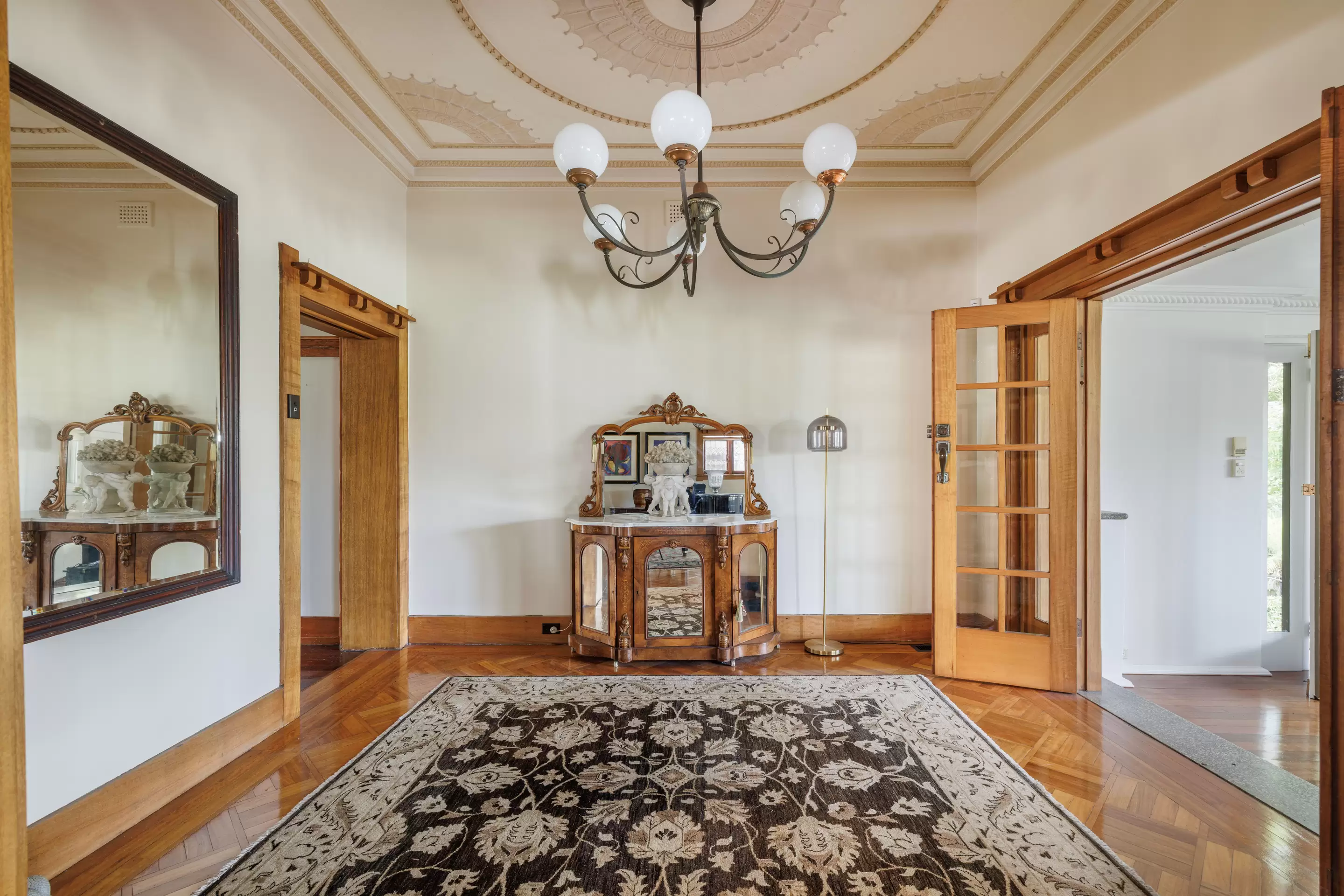 32 Lang Road, Centennial Park Sold by Sydney Sotheby's International Realty - image 10