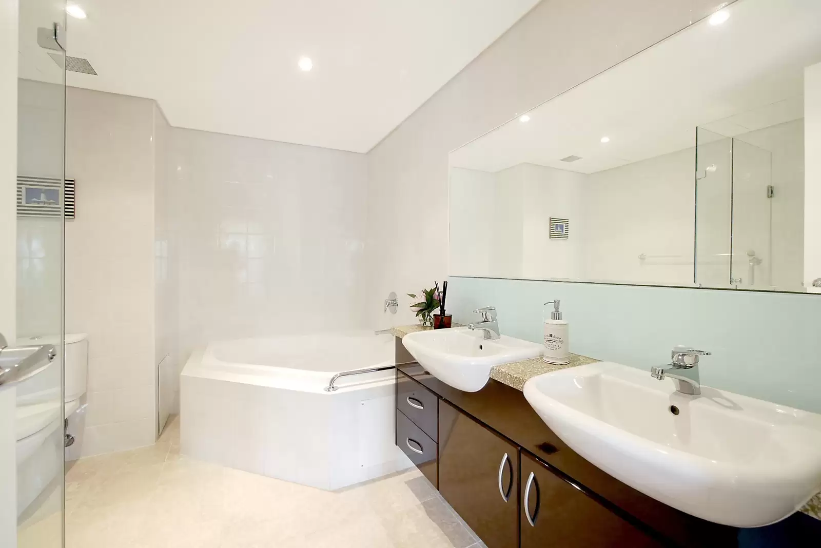 9/1 Isabel Avenue, Vaucluse Sold by Sydney Sotheby's International Realty - image 6