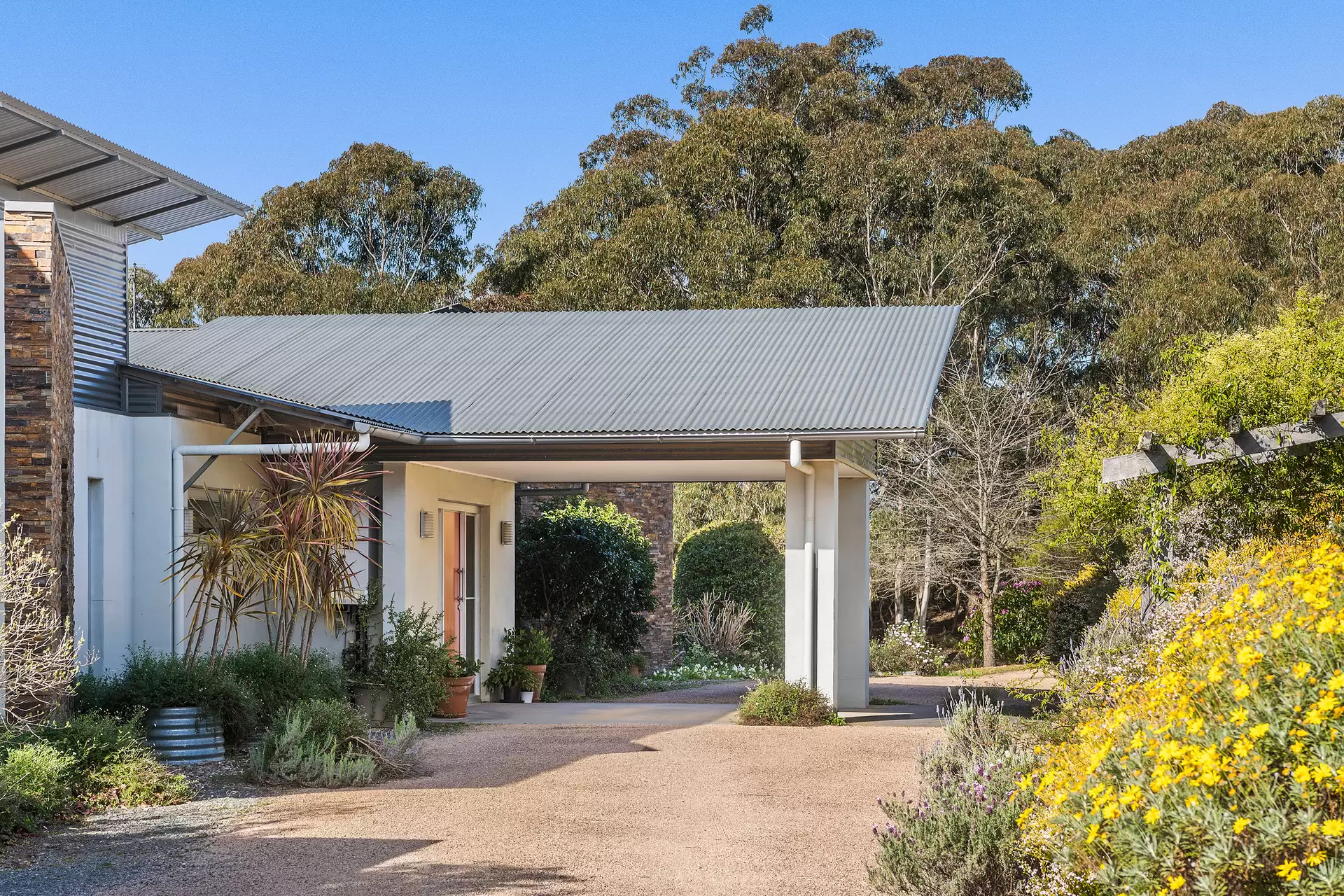 1095 Caoura Road, Tallong For Sale by Sydney Sotheby's International Realty - image 3