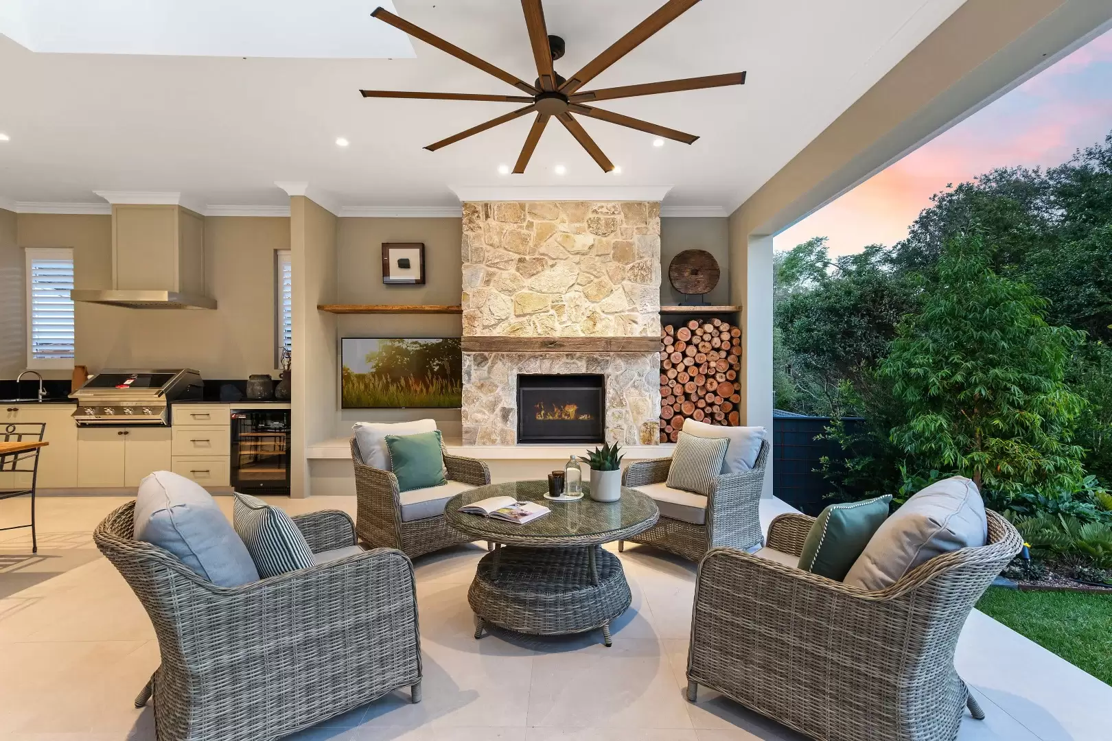 30 Banool Avenue, St Ives For Sale by Sydney Sotheby's International Realty - image 3