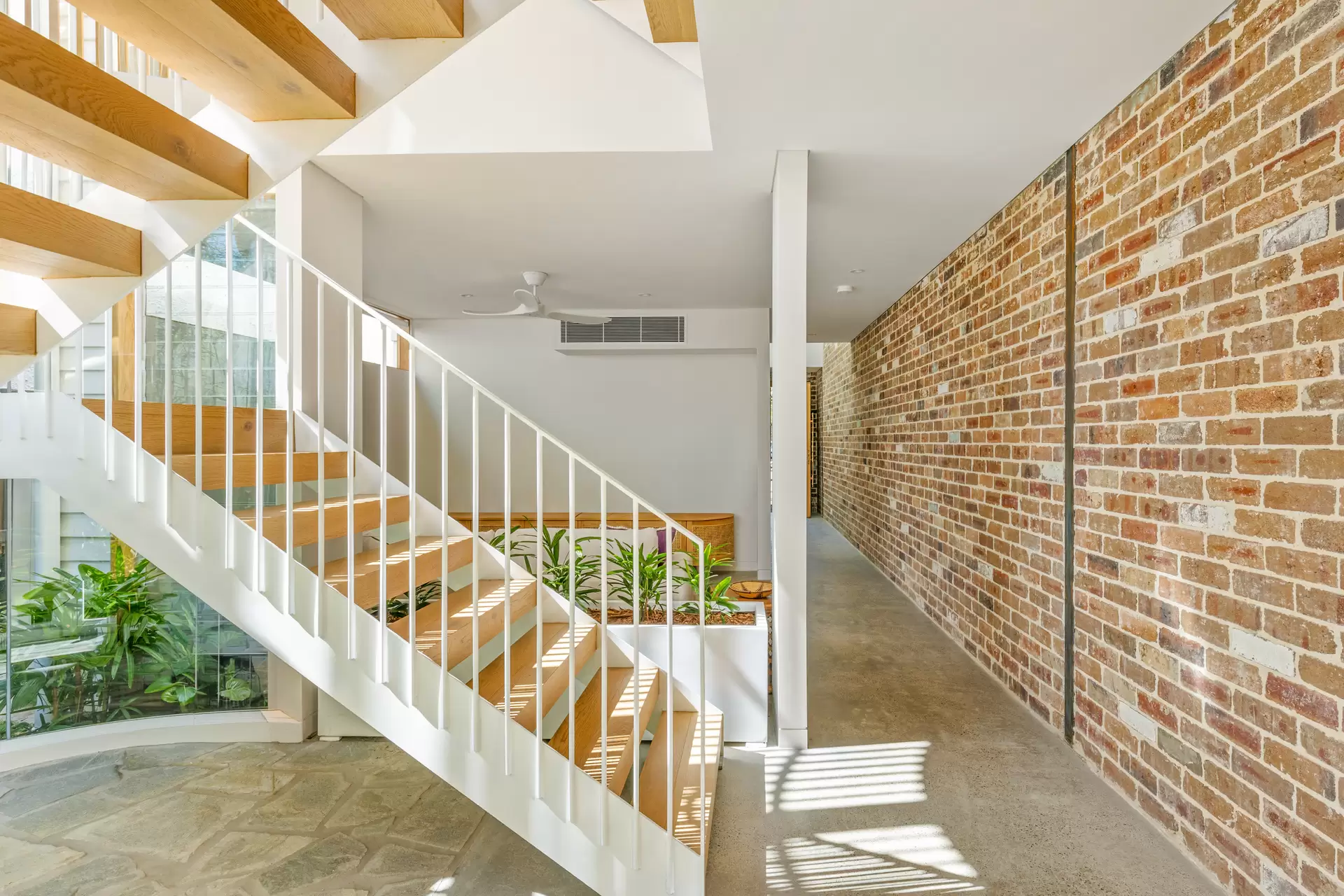 76 Beach Street, Coogee Auction by Sydney Sotheby's International Realty - image 9