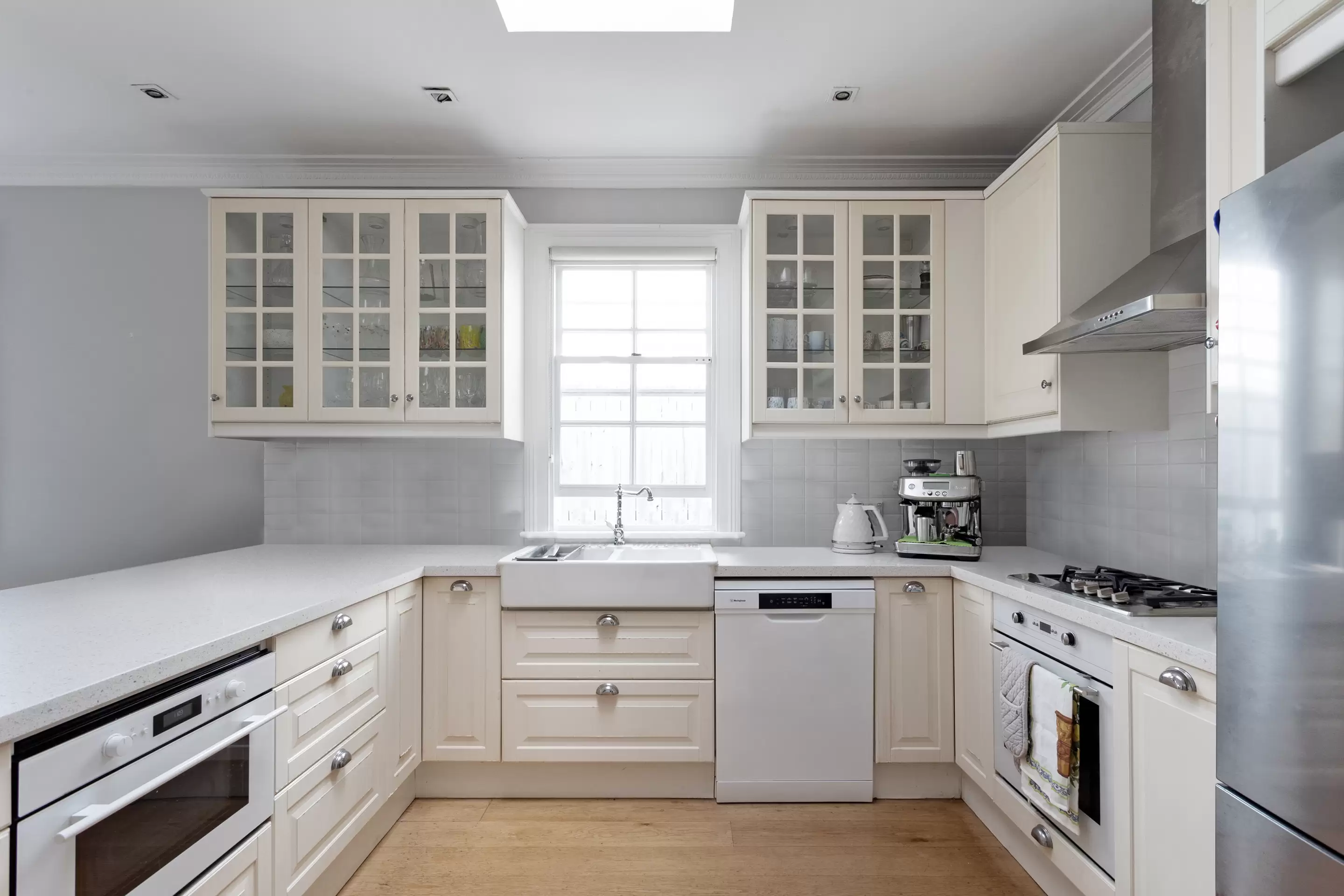 260 Edgecliff Road, Woollahra Leased by Sydney Sotheby's International Realty - image 4