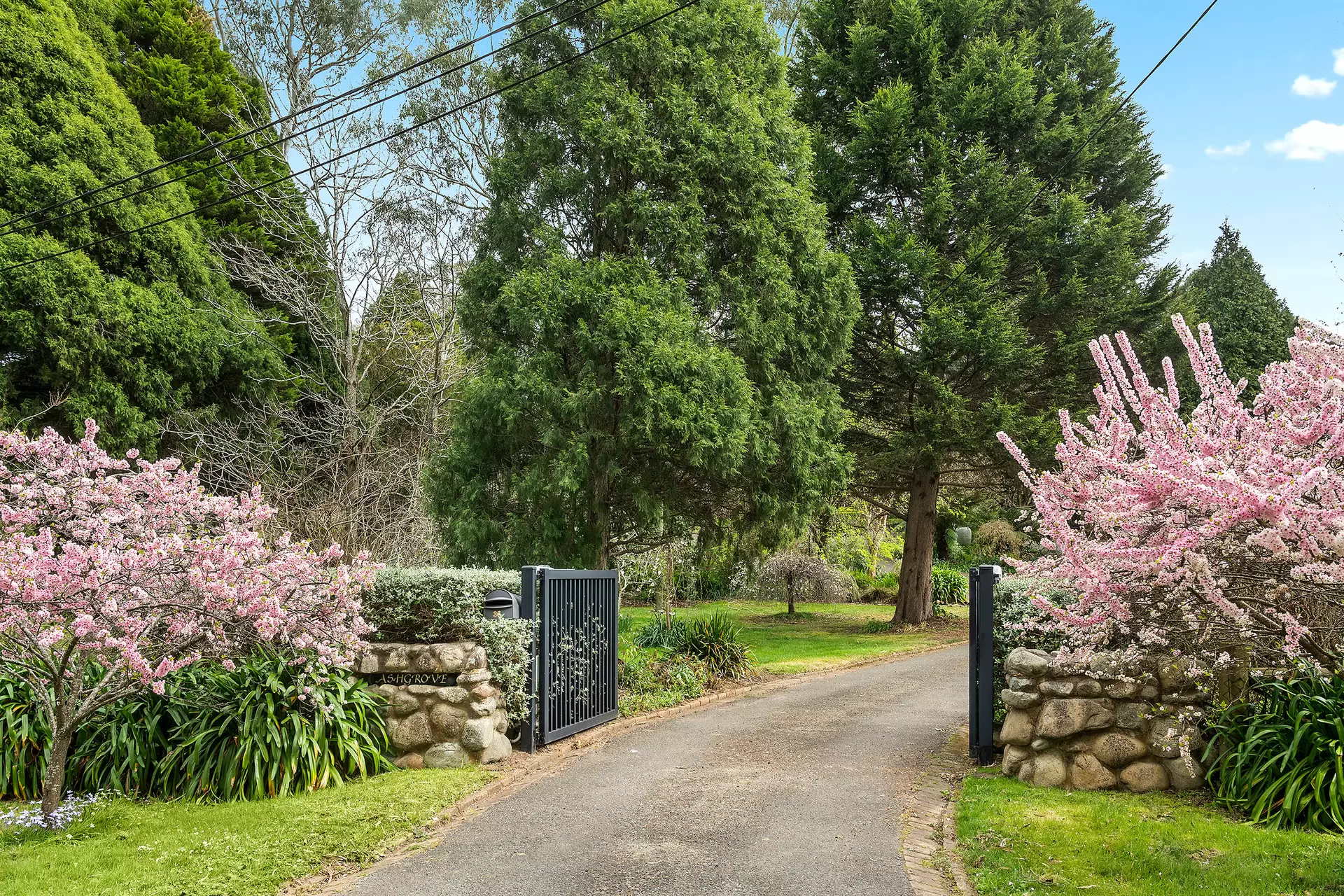 36 Eridge Park Road, Burradoo For Sale by Sydney Sotheby's International Realty - image 3