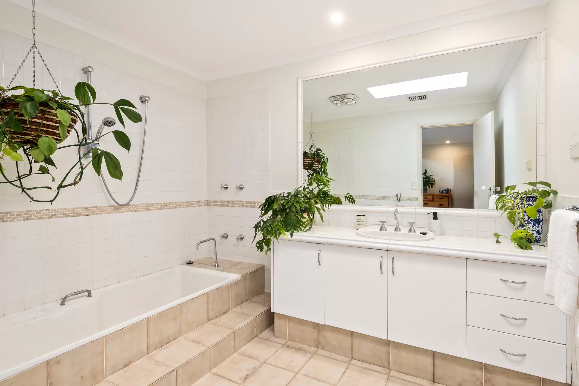 36 Eridge Park Road, Burradoo For Sale by Sydney Sotheby's International Realty - image 10