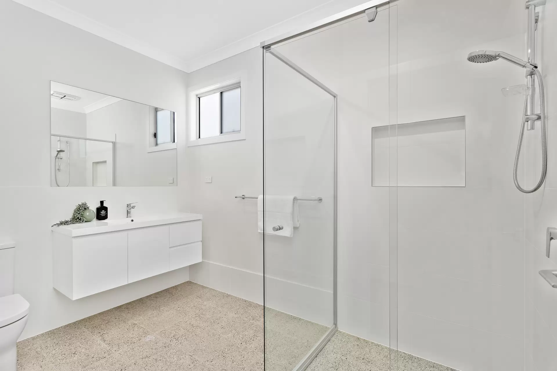 4 Pacific Avenue, Werri Beach For Sale by Sydney Sotheby's International Realty - image 8