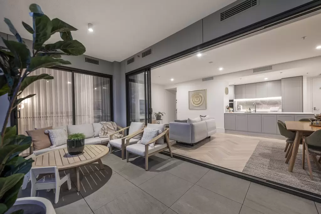 11/5 Lady Nelson Place, Red Hill For Sale by Sydney Sotheby's International Realty