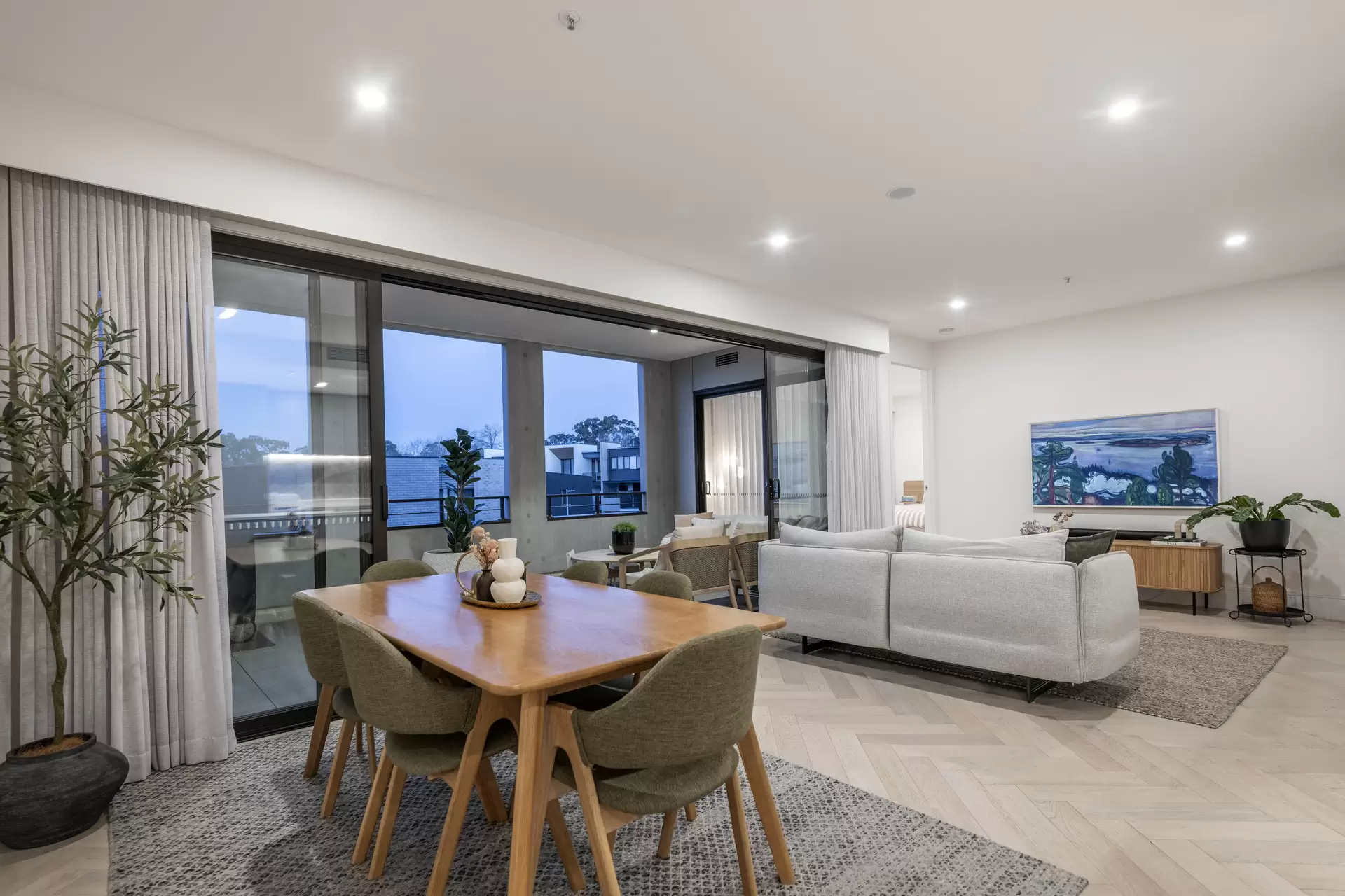 11/5 Lady Nelson Place, Red Hill For Sale by Sydney Sotheby's International Realty - image 3