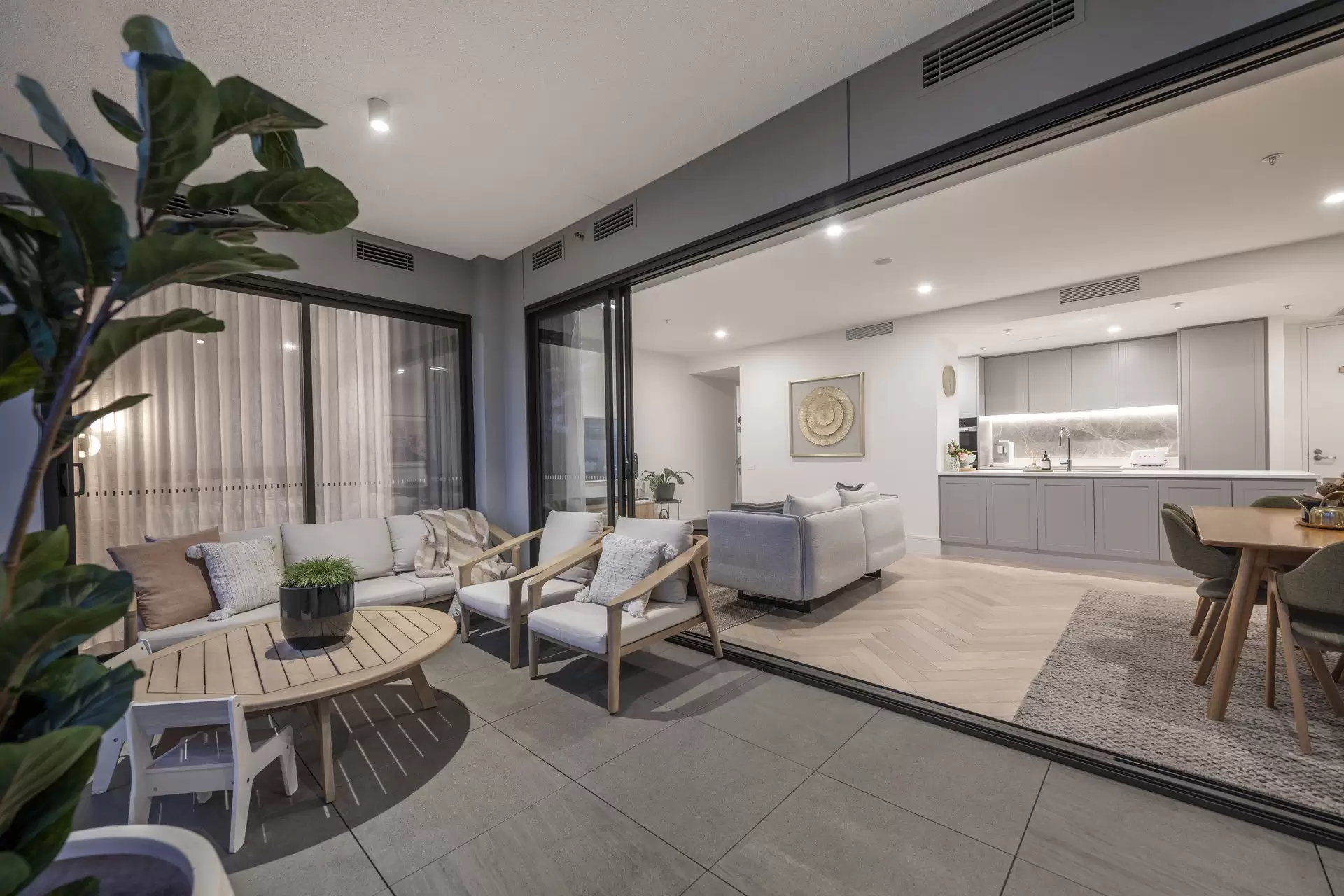 11/5 Lady Nelson Place, Red Hill For Sale by Sydney Sotheby's International Realty - image 1
