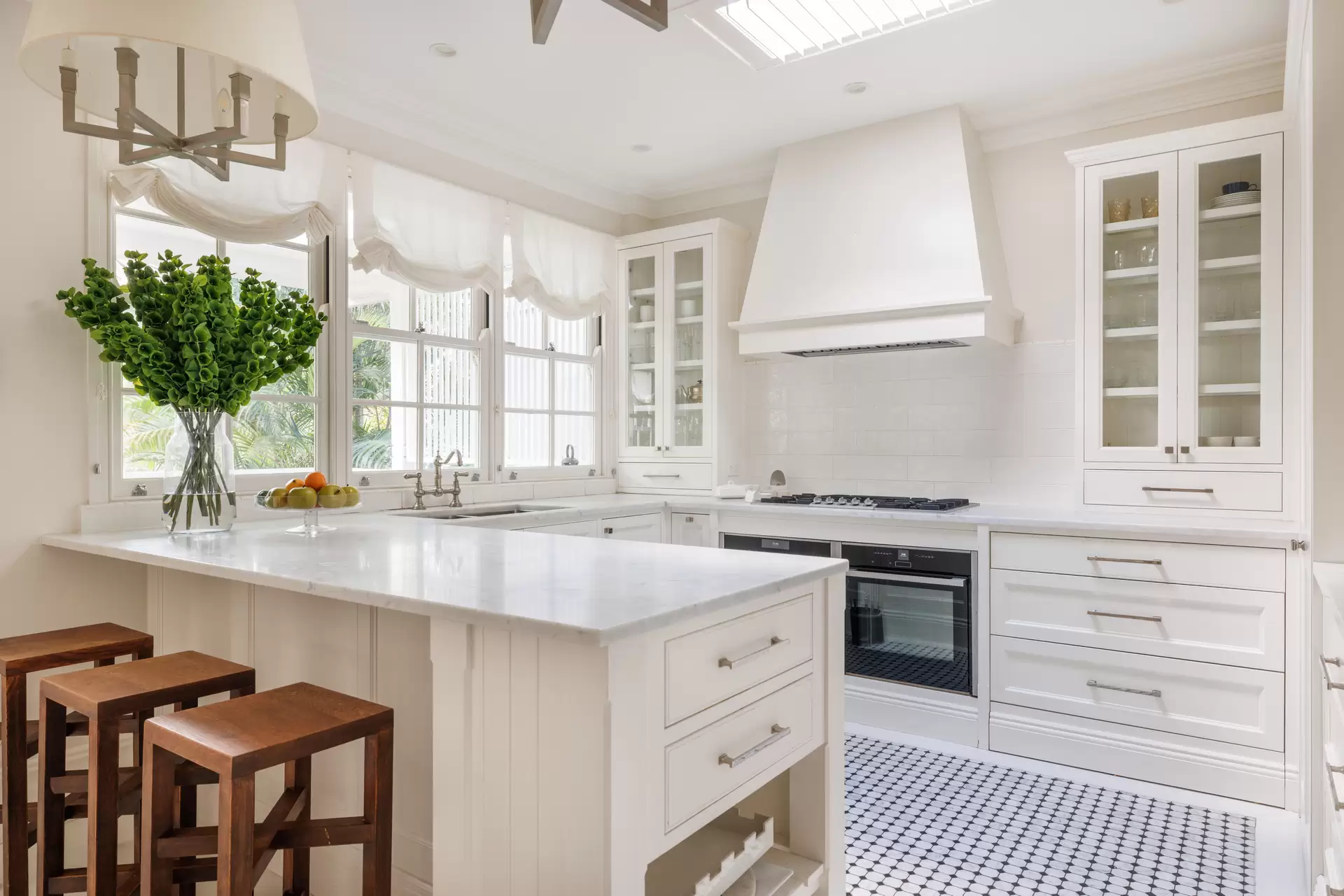 3 Russell Street, Woollahra Sold by Sydney Sotheby's International Realty - image 1