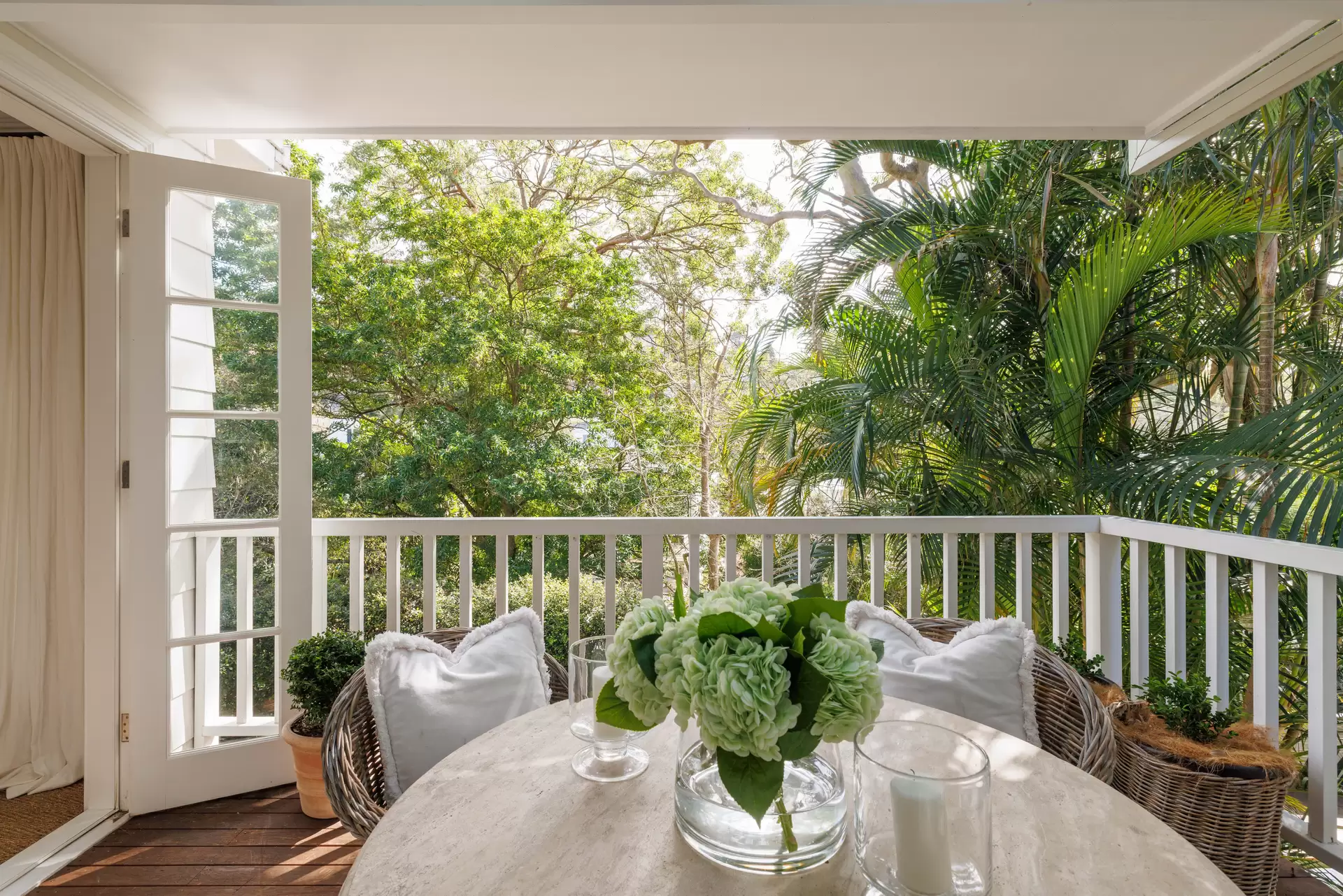 3 Russell Street, Woollahra Sold by Sydney Sotheby's International Realty - image 1