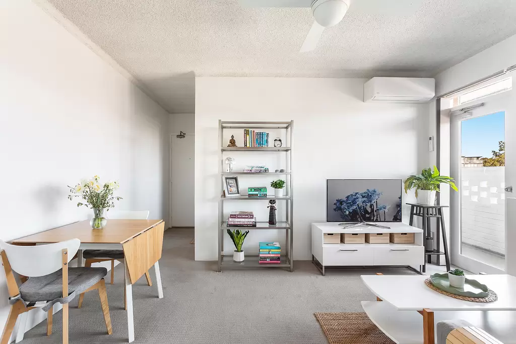 8/24 Chelmsford Avenue, Botany Auction by Sydney Sotheby's International Realty
