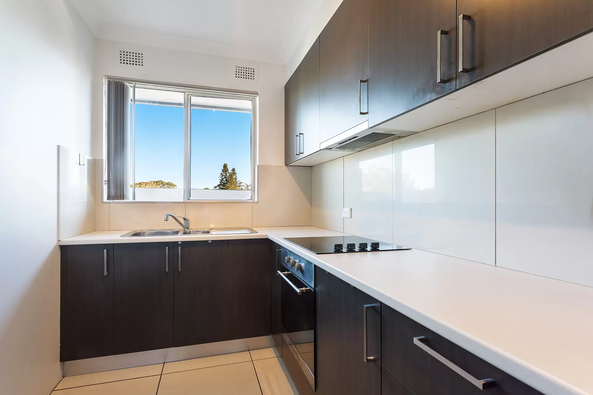 8/24 Chelmsford Avenue, Botany For Sale by Sydney Sotheby's International Realty - image 4