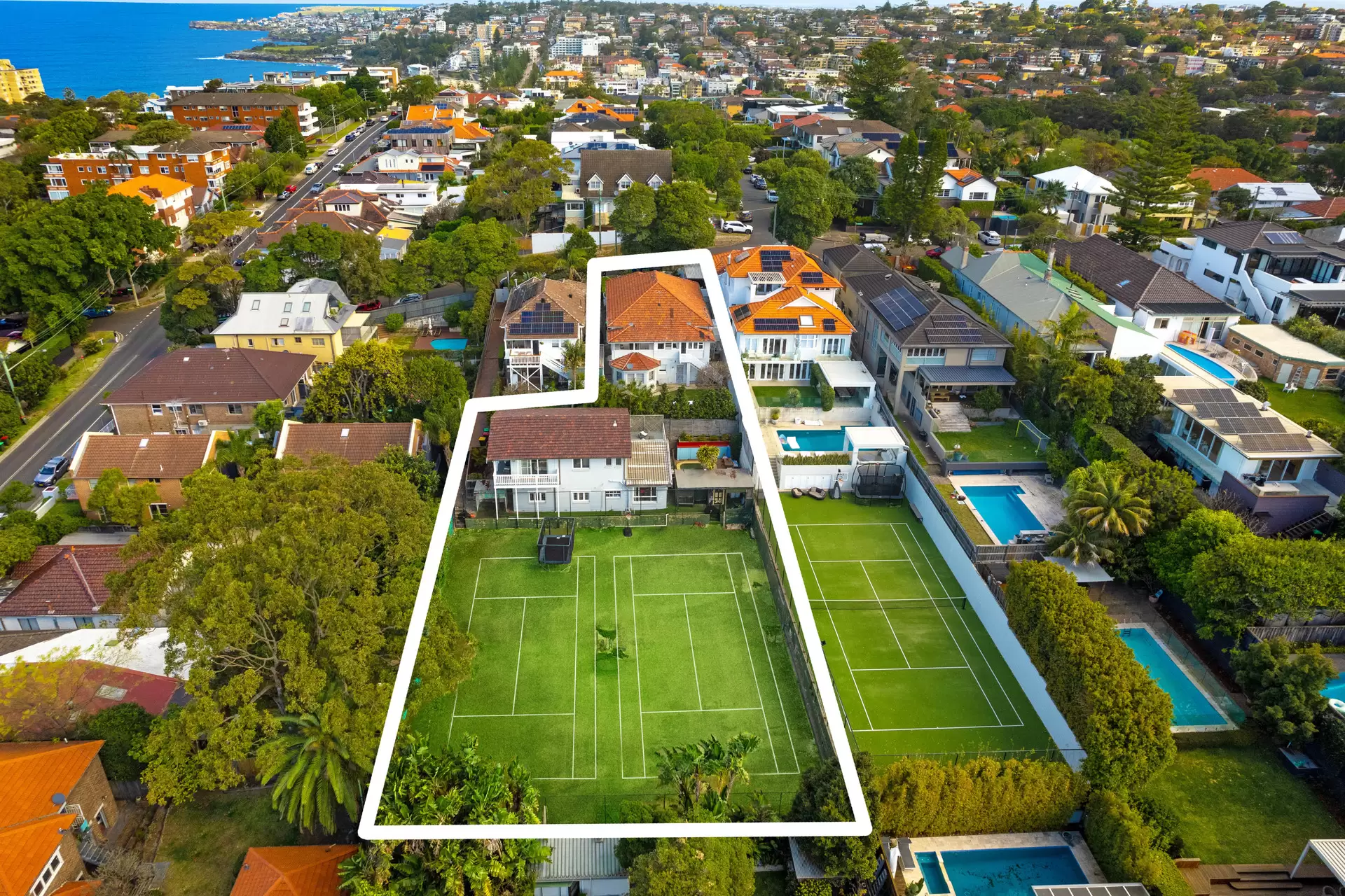 31 & 35  Division Street, Coogee Auction by Sydney Sotheby's International Realty - image 1