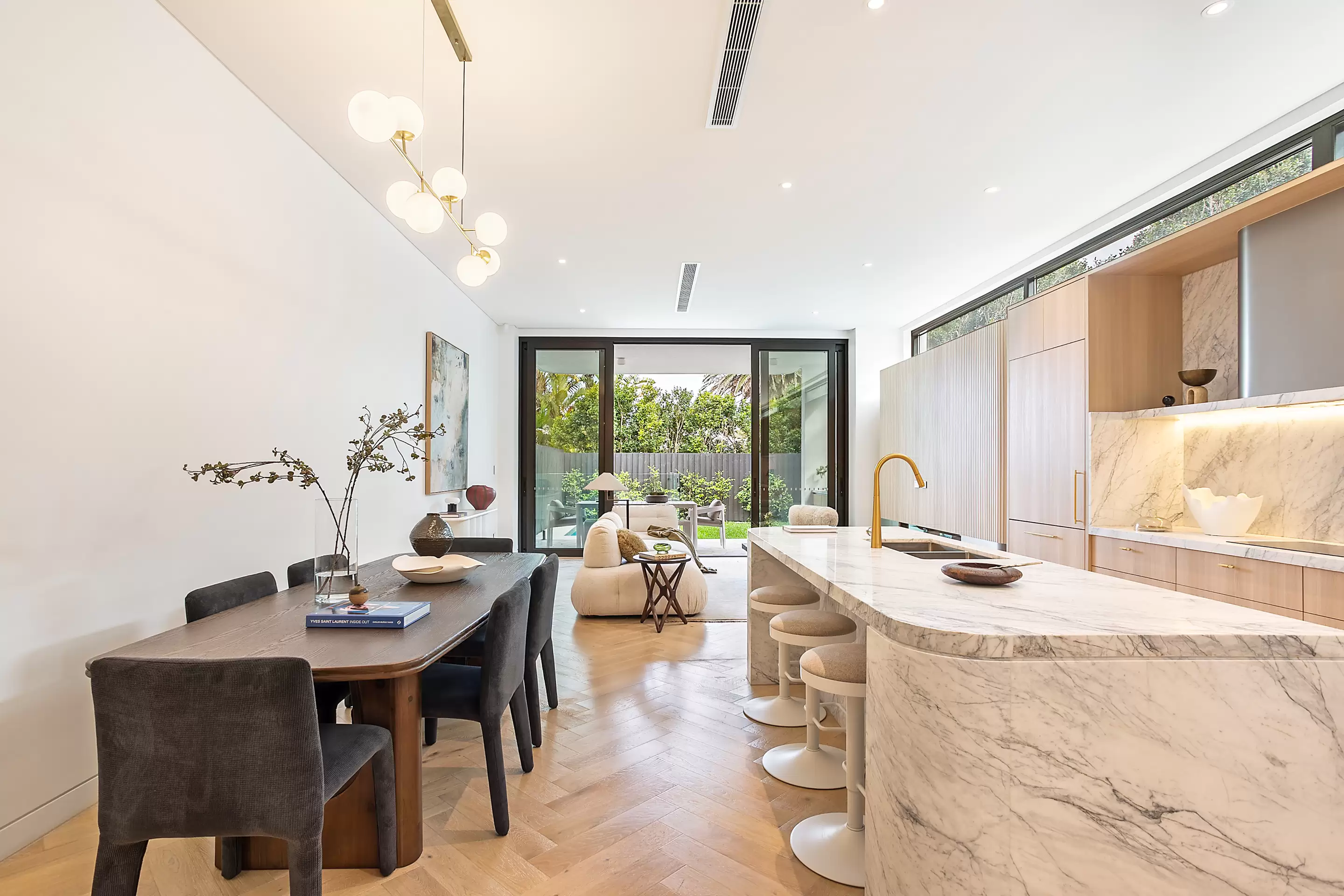2 Andrew Street, Clovelly Auction by Sydney Sotheby's International Realty - image 6