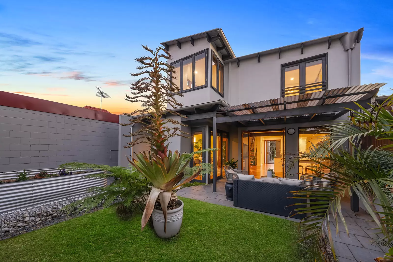 25 Juliett Lane, Marrickville Auction by Sydney Sotheby's International Realty - image 9