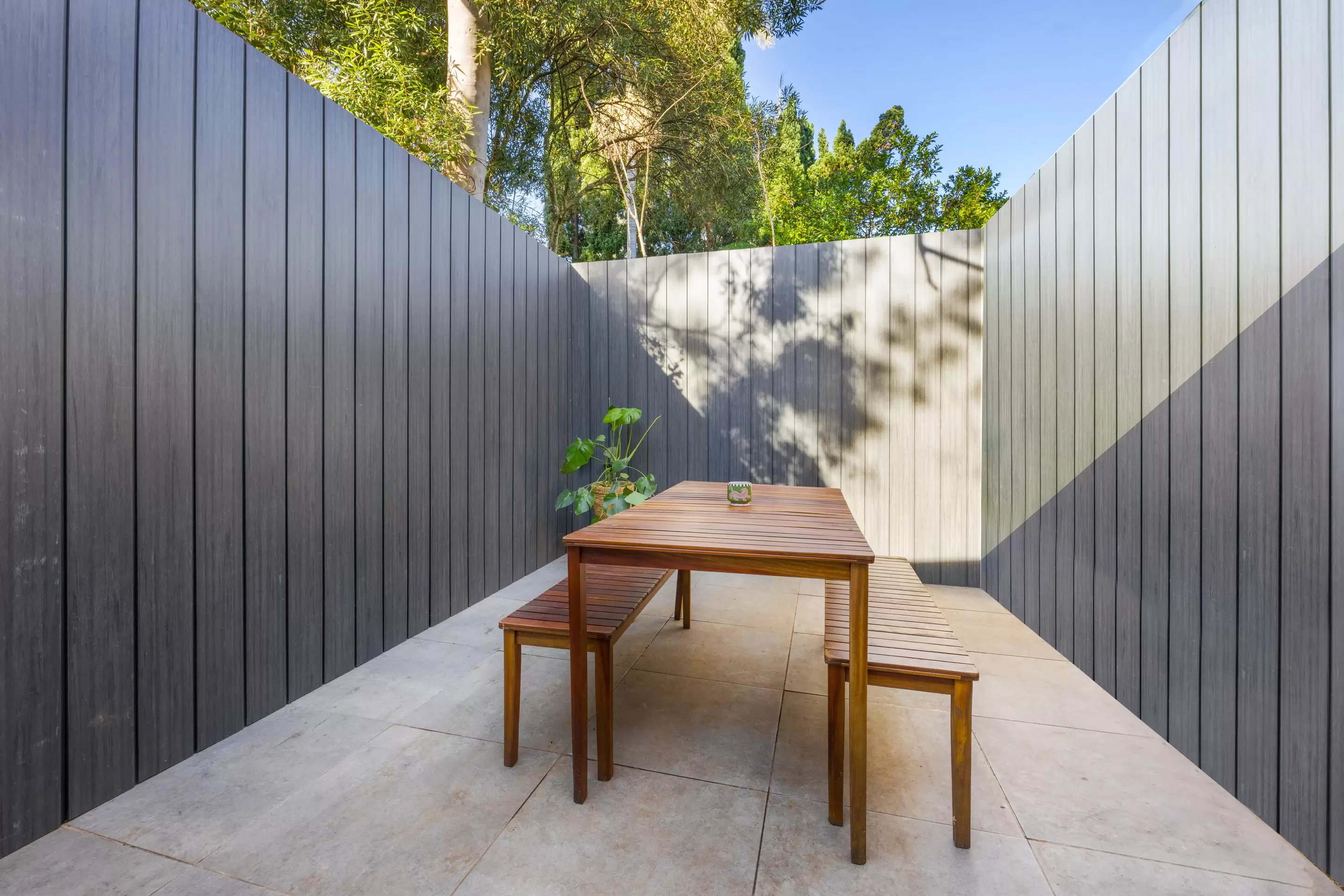 3 McGarvie Street, Paddington Sold by Sydney Sotheby's International Realty - image 3