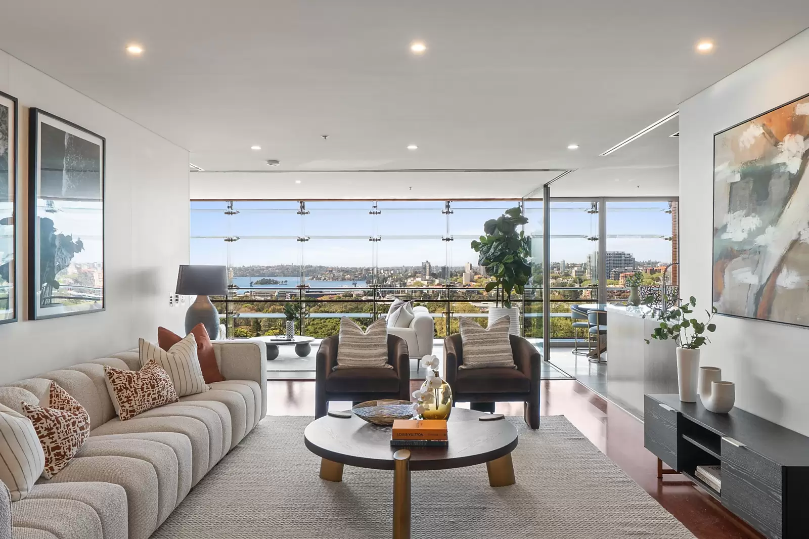 53/155 Macquarie Street, Sydney Sold by Sydney Sotheby's International Realty - image 6