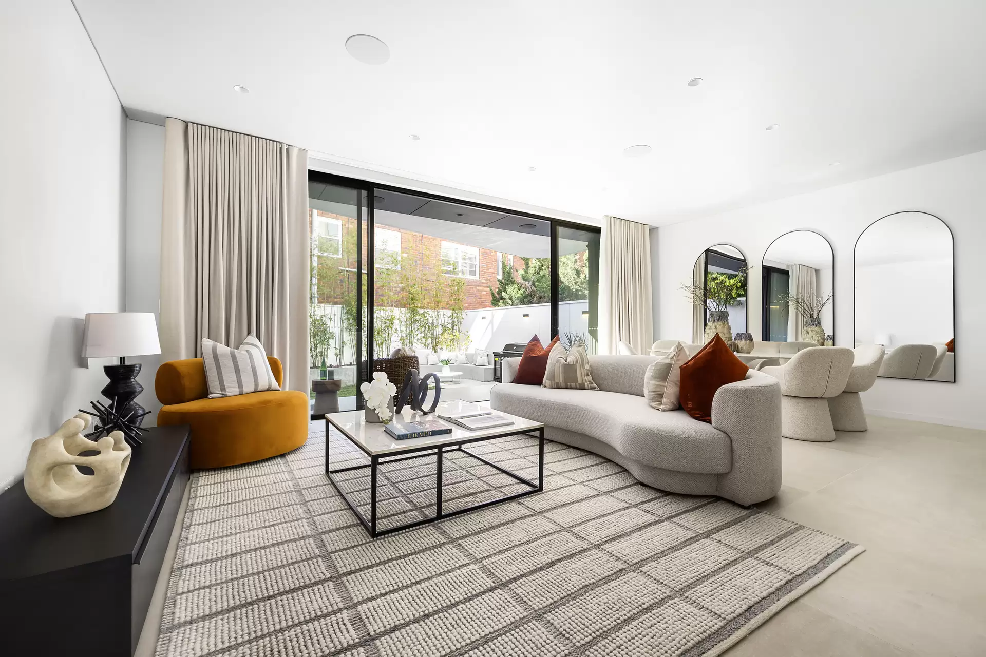 18A Court Road, Double Bay For Sale by Sydney Sotheby's International Realty - image 2
