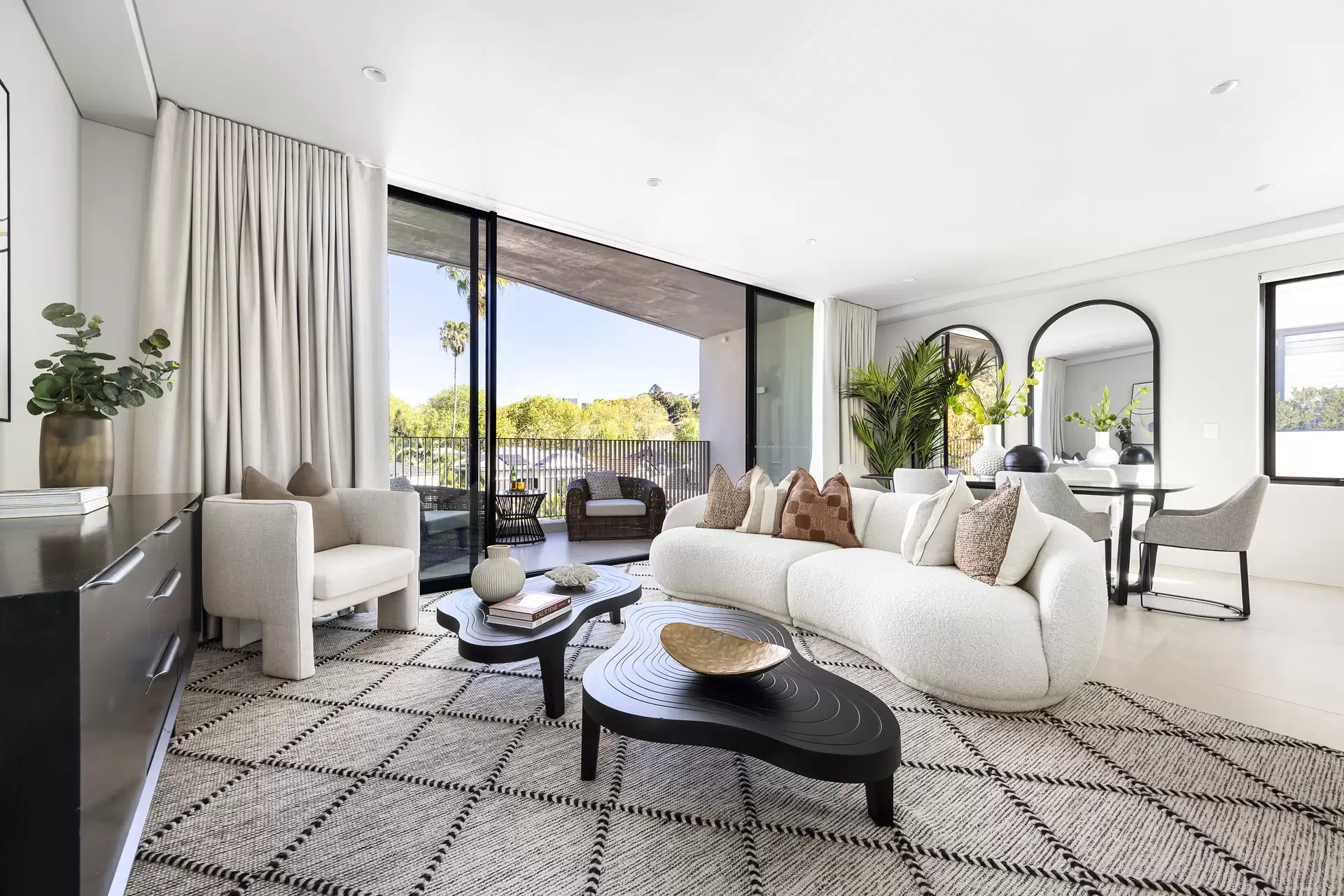 18B Court Road, Double Bay For Sale by Sydney Sotheby's International Realty - image 1