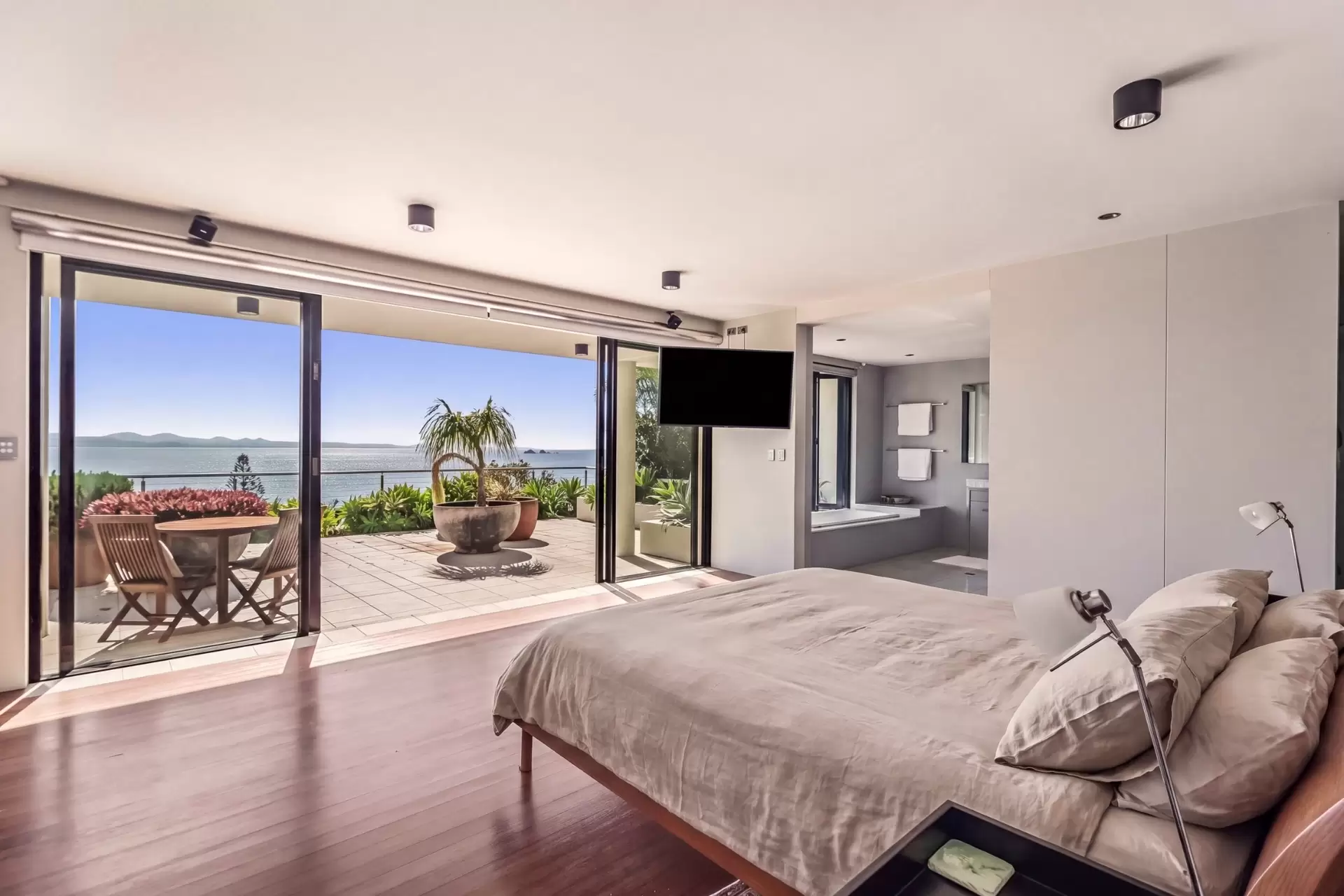 22 Brownell Drive, Byron Bay For Sale by Sydney Sotheby's International Realty - image 11