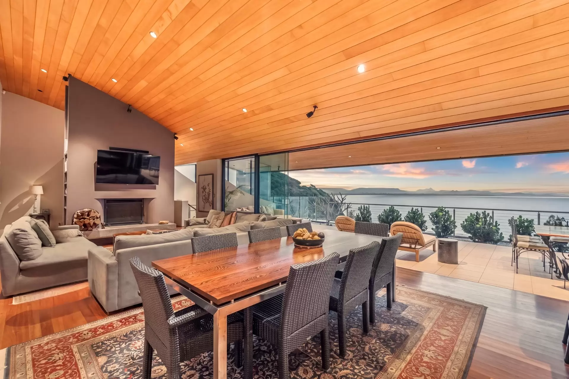 22 Brownell Drive, Byron Bay For Sale by Sydney Sotheby's International Realty - image 2