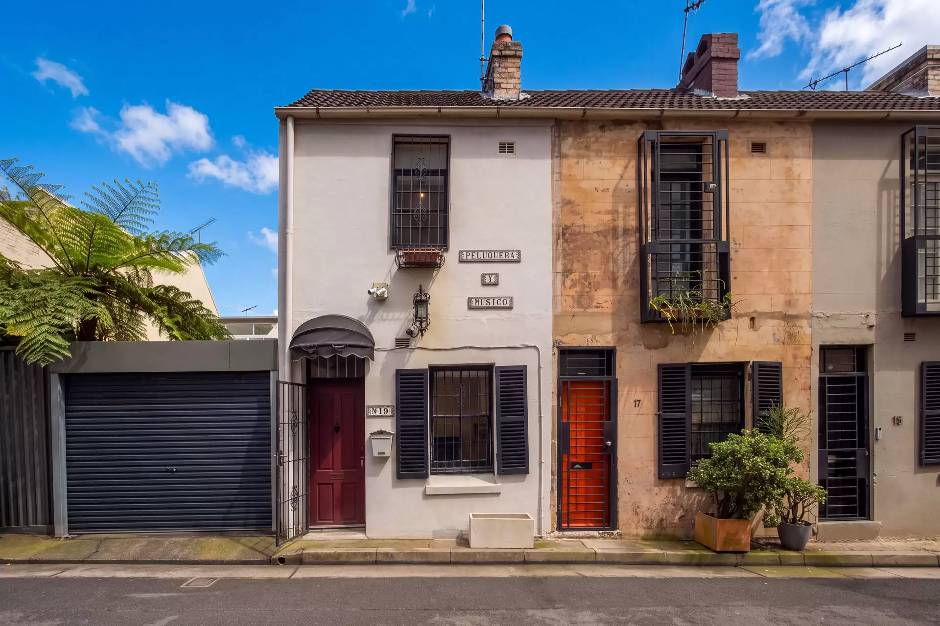 19 Little Riley Street, Surry Hills Auction by Sydney Sotheby's International Realty - image 1