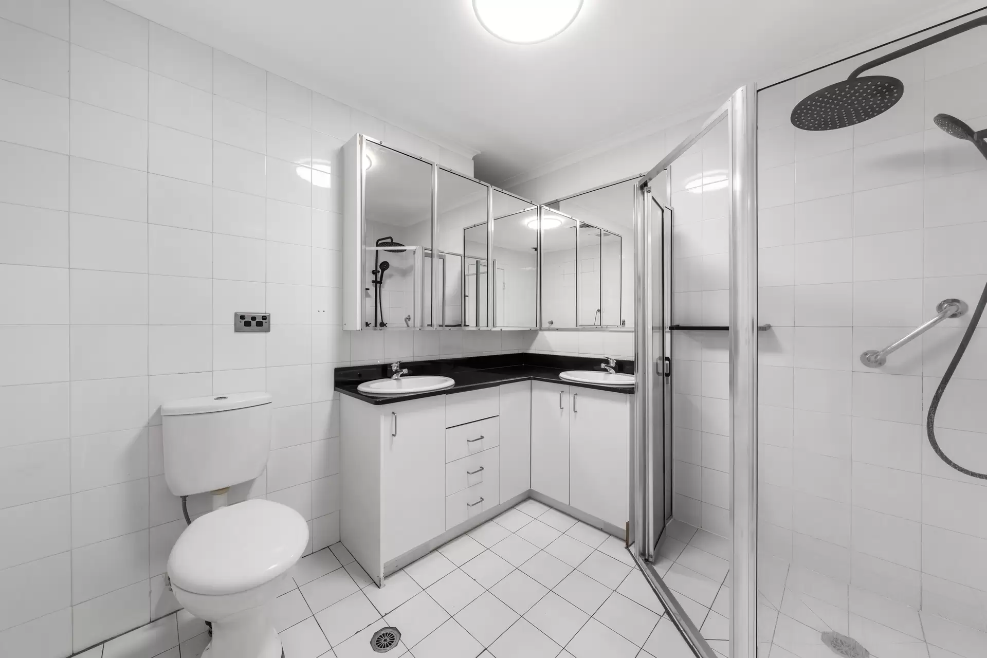 62/150-166 Forbes Street, Woolloomooloo For Lease by Sydney Sotheby's International Realty - image 1