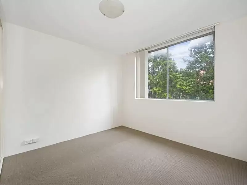 2/91 Grasmere Road, Cremorne For Sale by Sydney Sotheby's International Realty - image 4