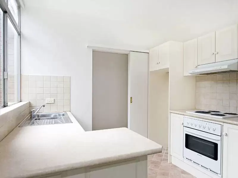 2/91 Grasmere Road, Cremorne For Sale by Sydney Sotheby's International Realty - image 3