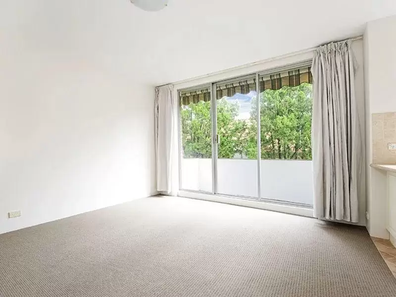 2/91 Grasmere Road, Cremorne For Sale by Sydney Sotheby's International Realty - image 2