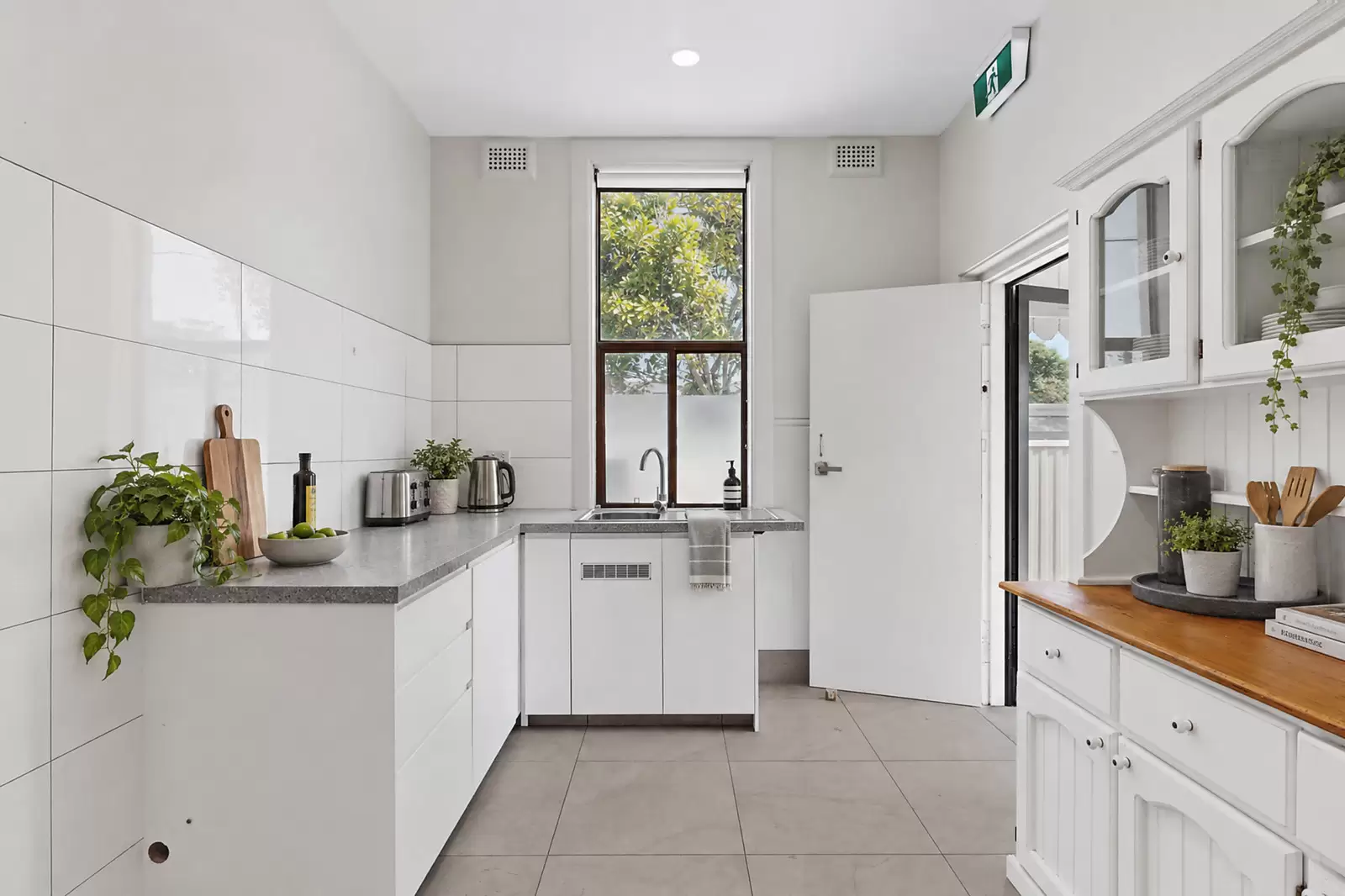 106 Russell Avenue, Dolls Point For Sale by Sydney Sotheby's International Realty - image 9