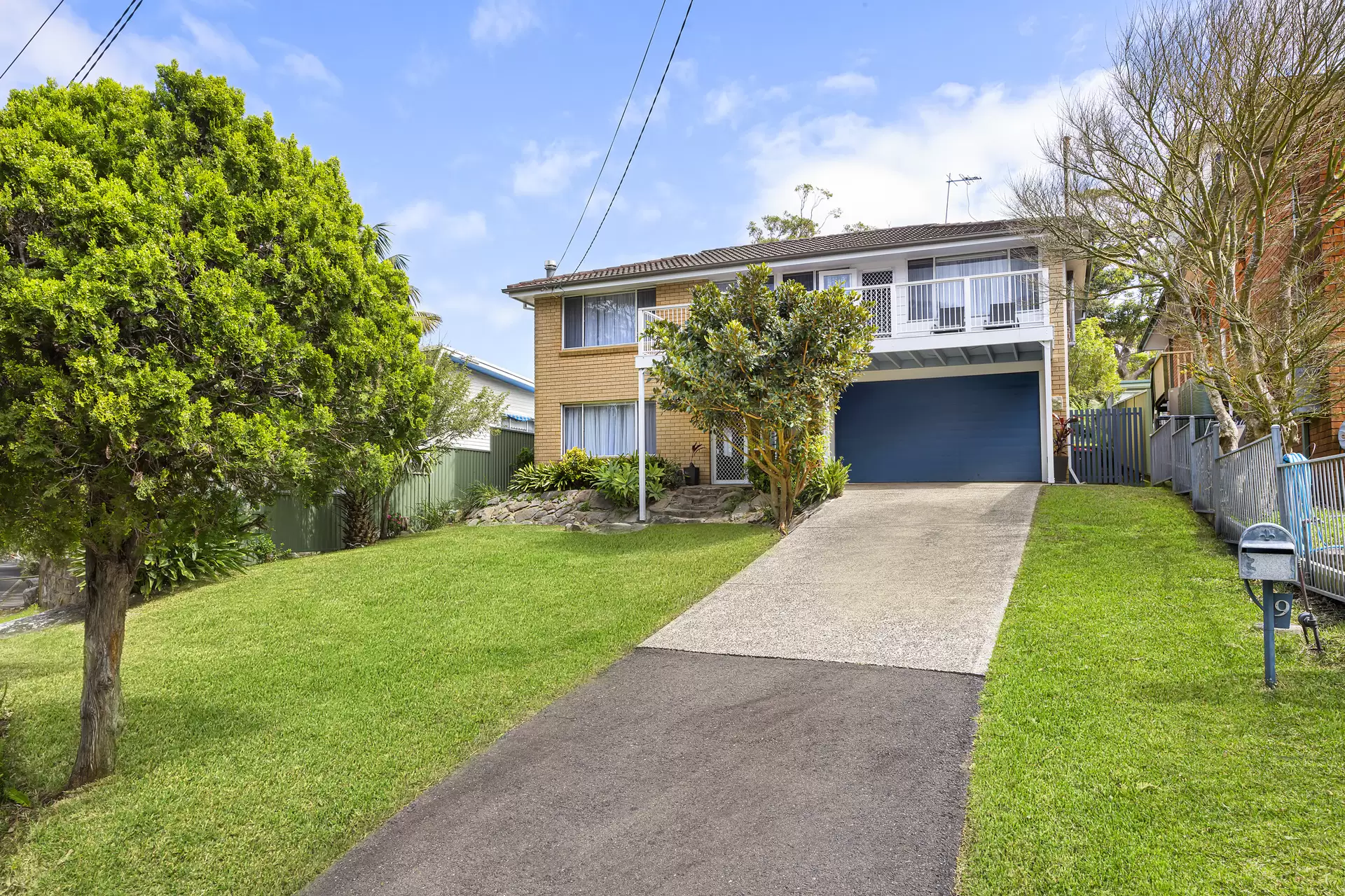 9 Short Avenue, Bundeena For Sale by Sydney Sotheby's International Realty - image 2