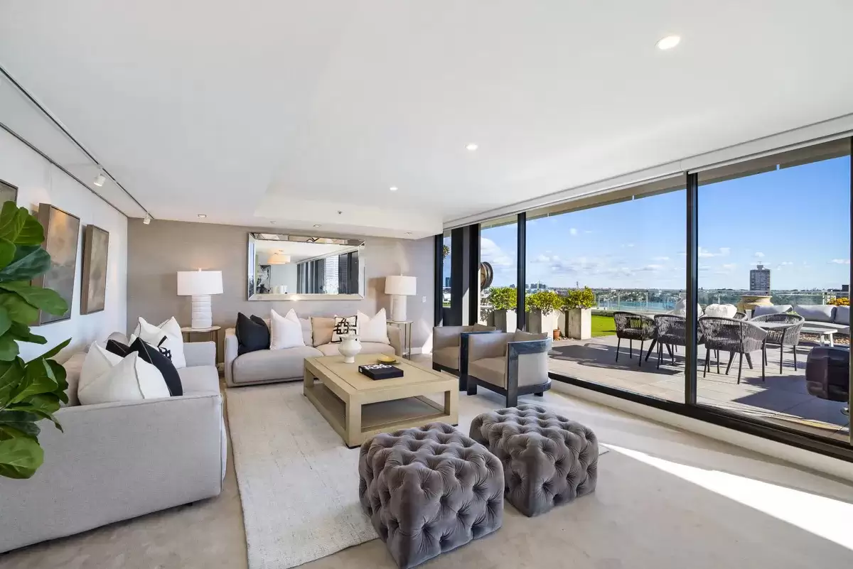1201/8 Glen Street, Milsons Point For Sale by Sydney Sotheby's International Realty - image 2