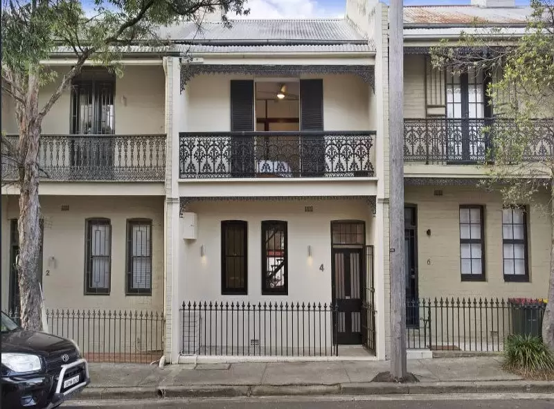 4 Watson Street, Paddington Auction by Sydney Sotheby's International Realty - image 1