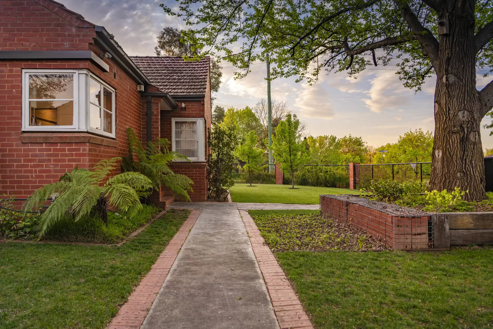 2 Meehan Gardens, Griffith Sold by Sydney Sotheby's International Realty - image 1