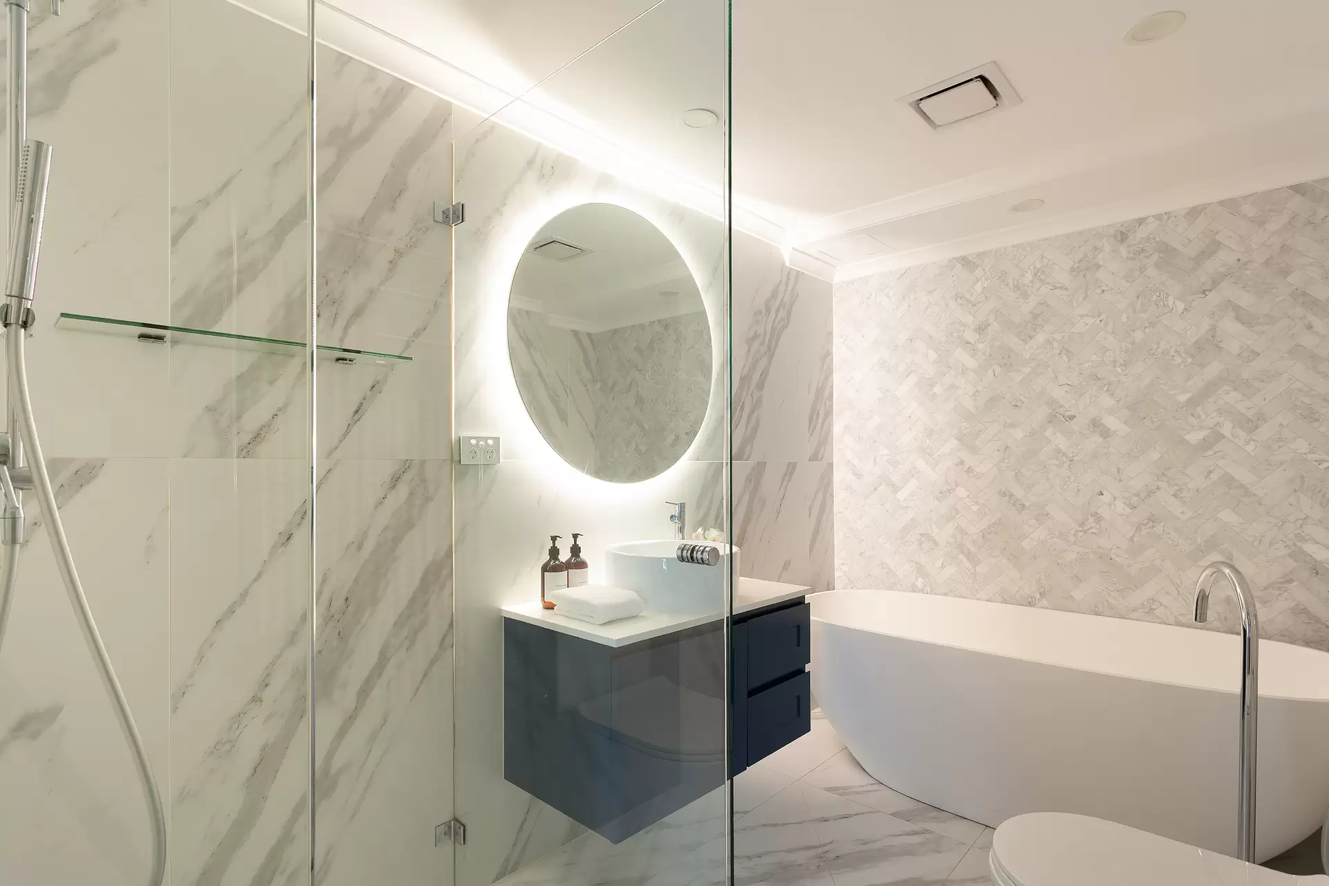 81/1-7 Pelican Street, Surry Hills Sold by Sydney Sotheby's International Realty - image 1