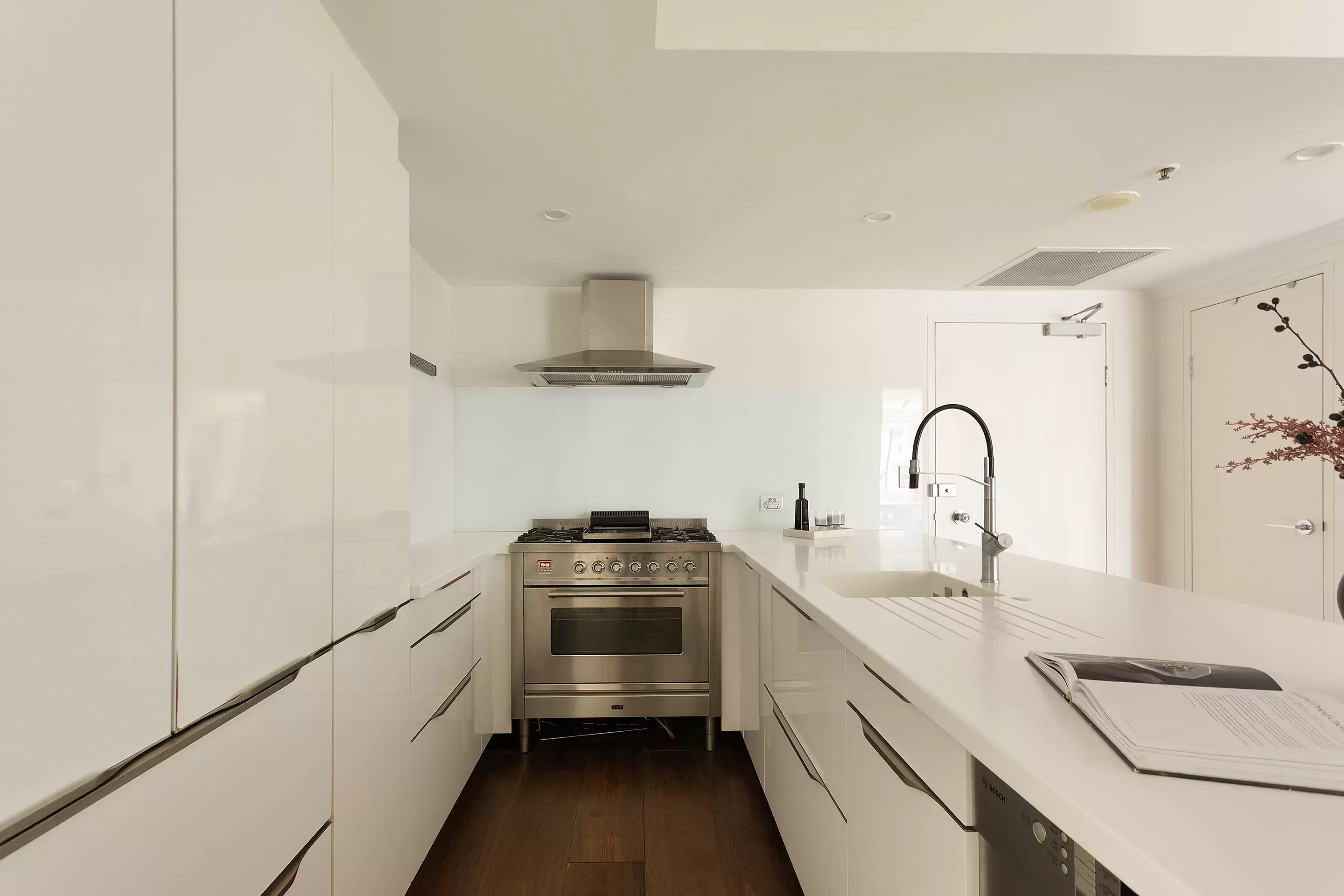 81/1-7 Pelican Street, Surry Hills Sold by Sydney Sotheby's International Realty - image 5