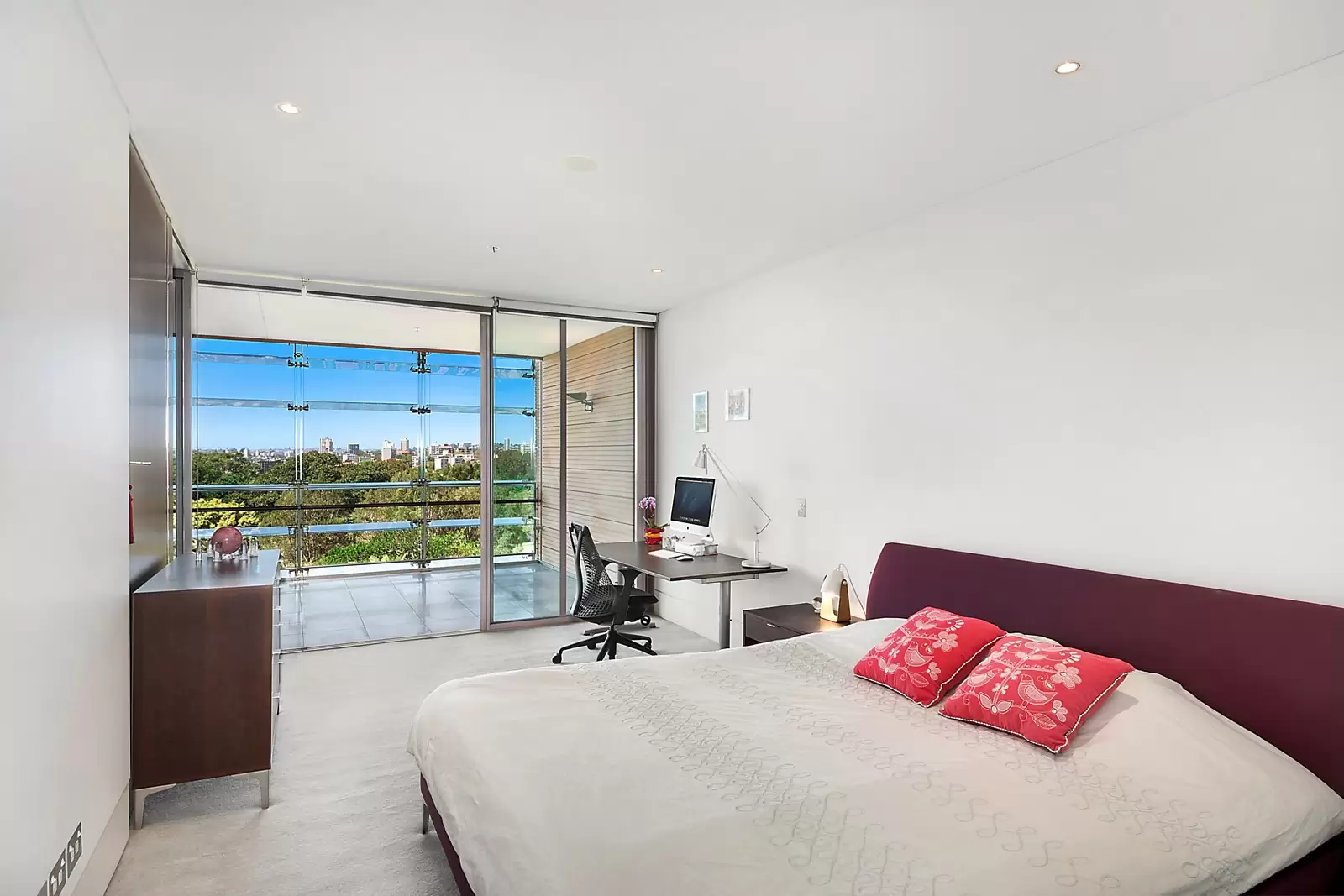 'Macquarie Apartments', Residence 10, 155 Macquarie Street, Sydney Sold by Sydney Sotheby's International Realty - image 5