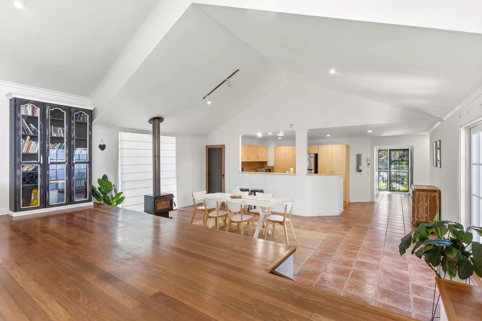 13 Beachside Drive, Suffolk Park For Sale by Sydney Sotheby's International Realty - image 6