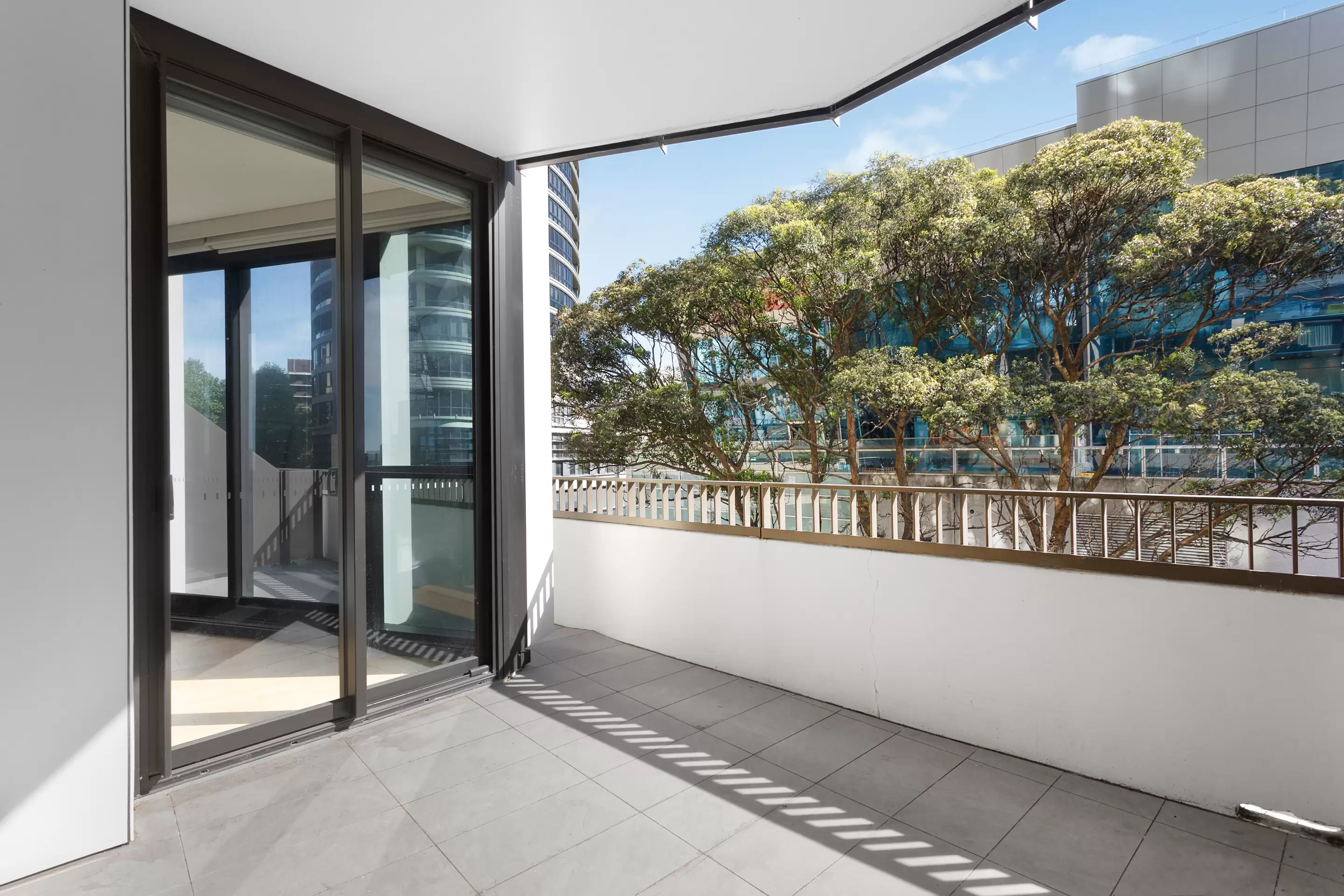 202/568 Oxford Street, Bondi Junction Auction by Sydney Sotheby's International Realty - image 7