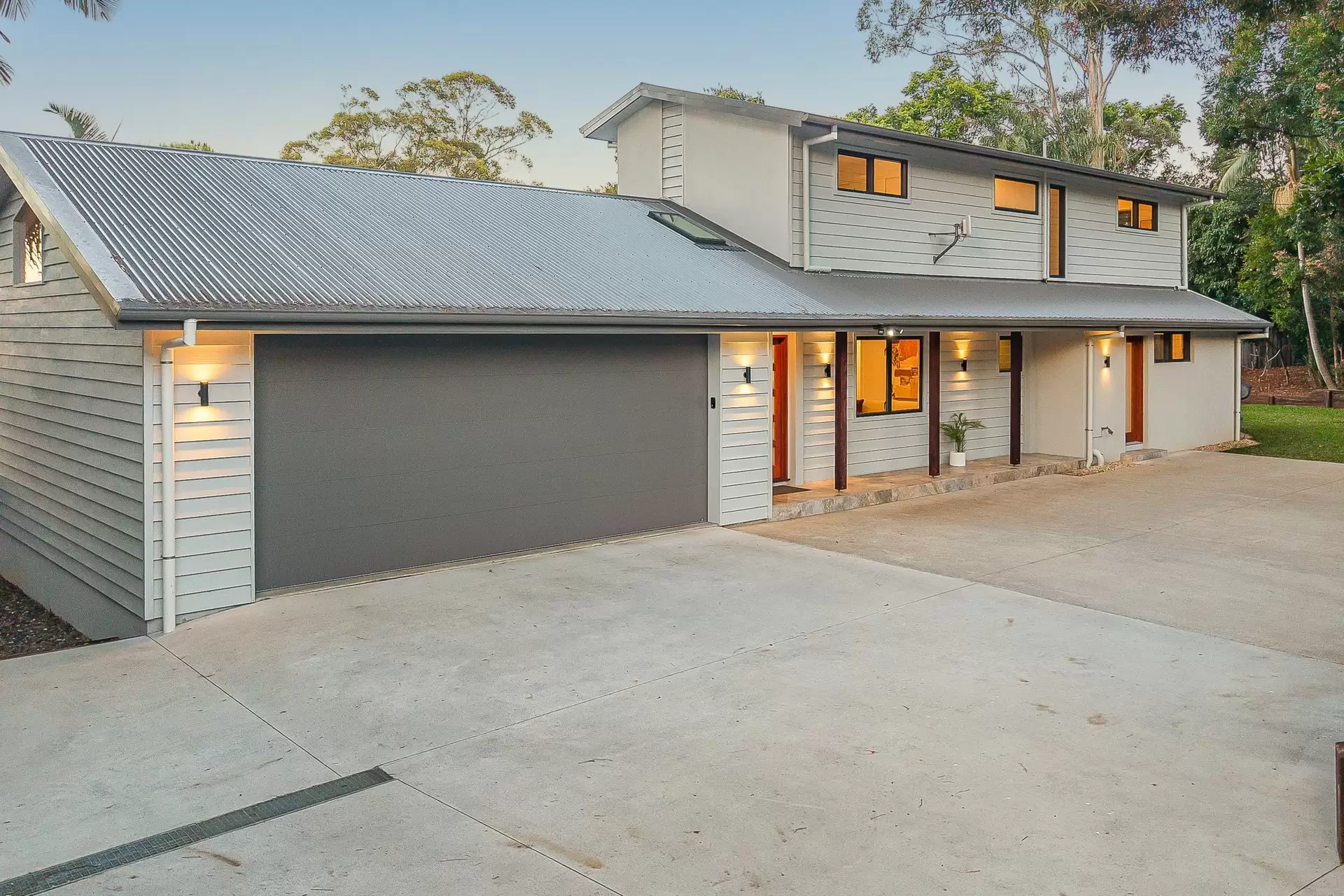 15 Bay Vista Lane, Ewingsdale For Sale by Sydney Sotheby's International Realty - image 2