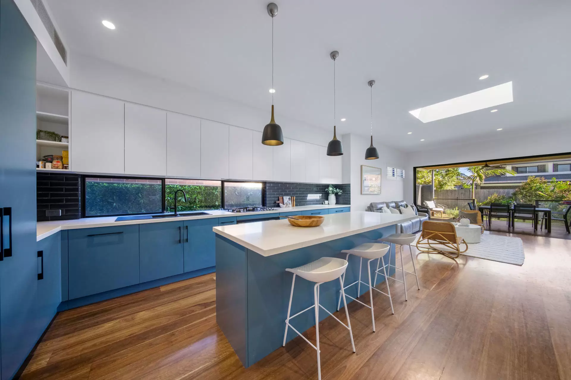 13 Giles Street, Chifley Auction by Sydney Sotheby's International Realty - image 3