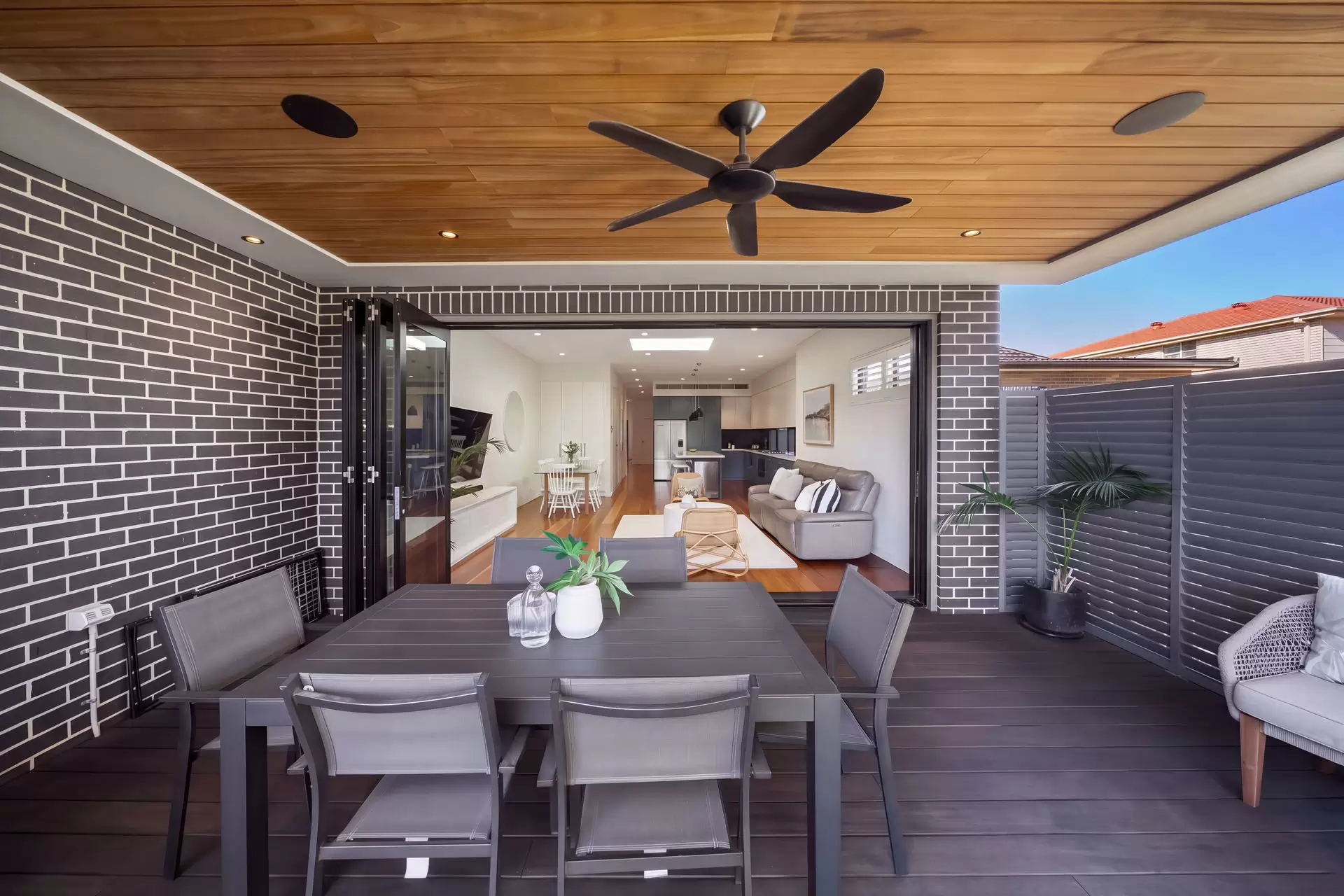 13 Giles Street, Chifley Auction by Sydney Sotheby's International Realty - image 5