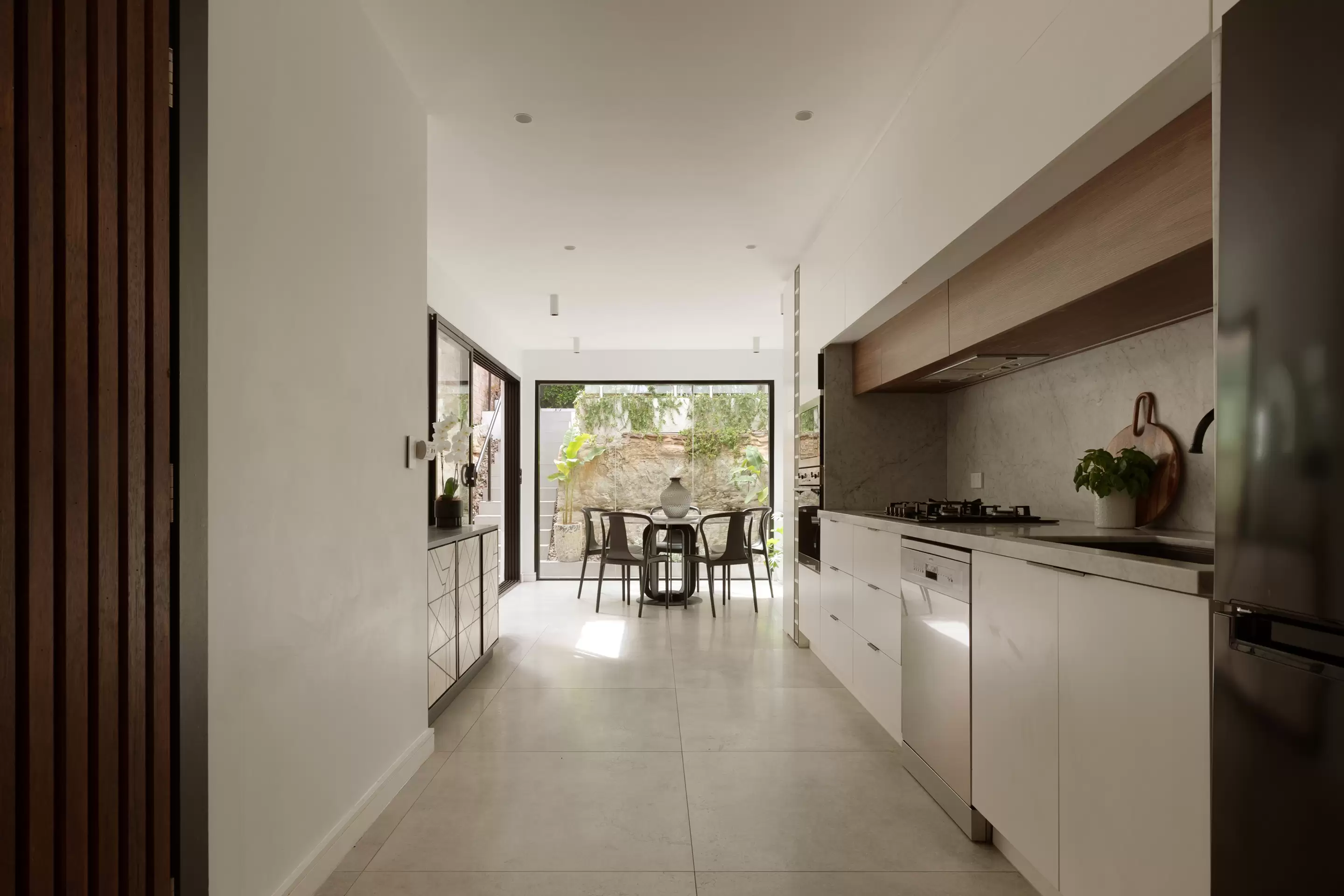 162 Bourke Street, Darlinghurst Auction by Sydney Sotheby's International Realty - image 3
