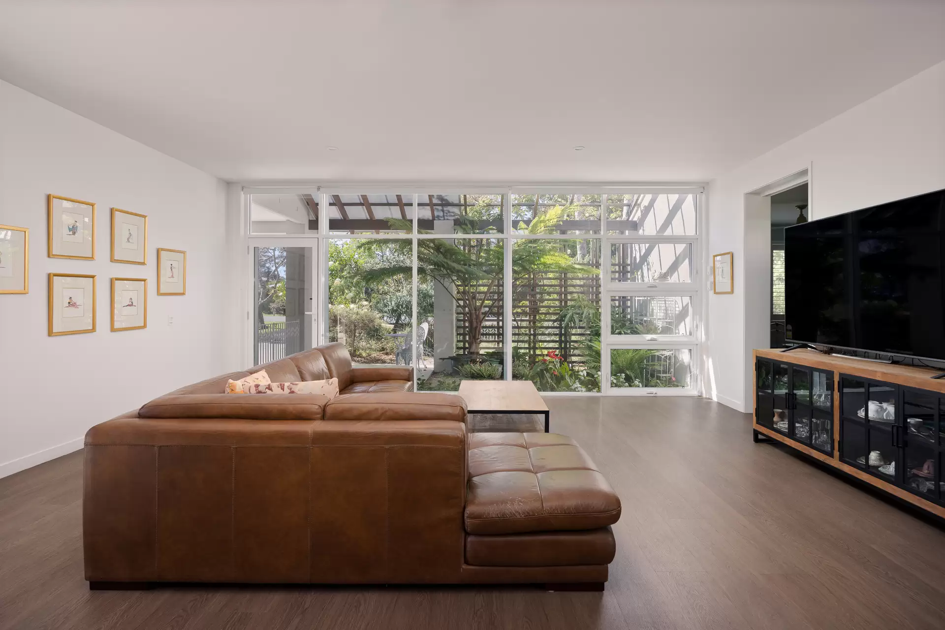 10 Nana Street, Brunswick Heads For Sale by Sydney Sotheby's International Realty - image 4