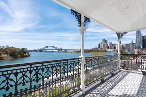 5 Simmons Street, Balmain East For Sale by Sydney Sotheby's International Realty