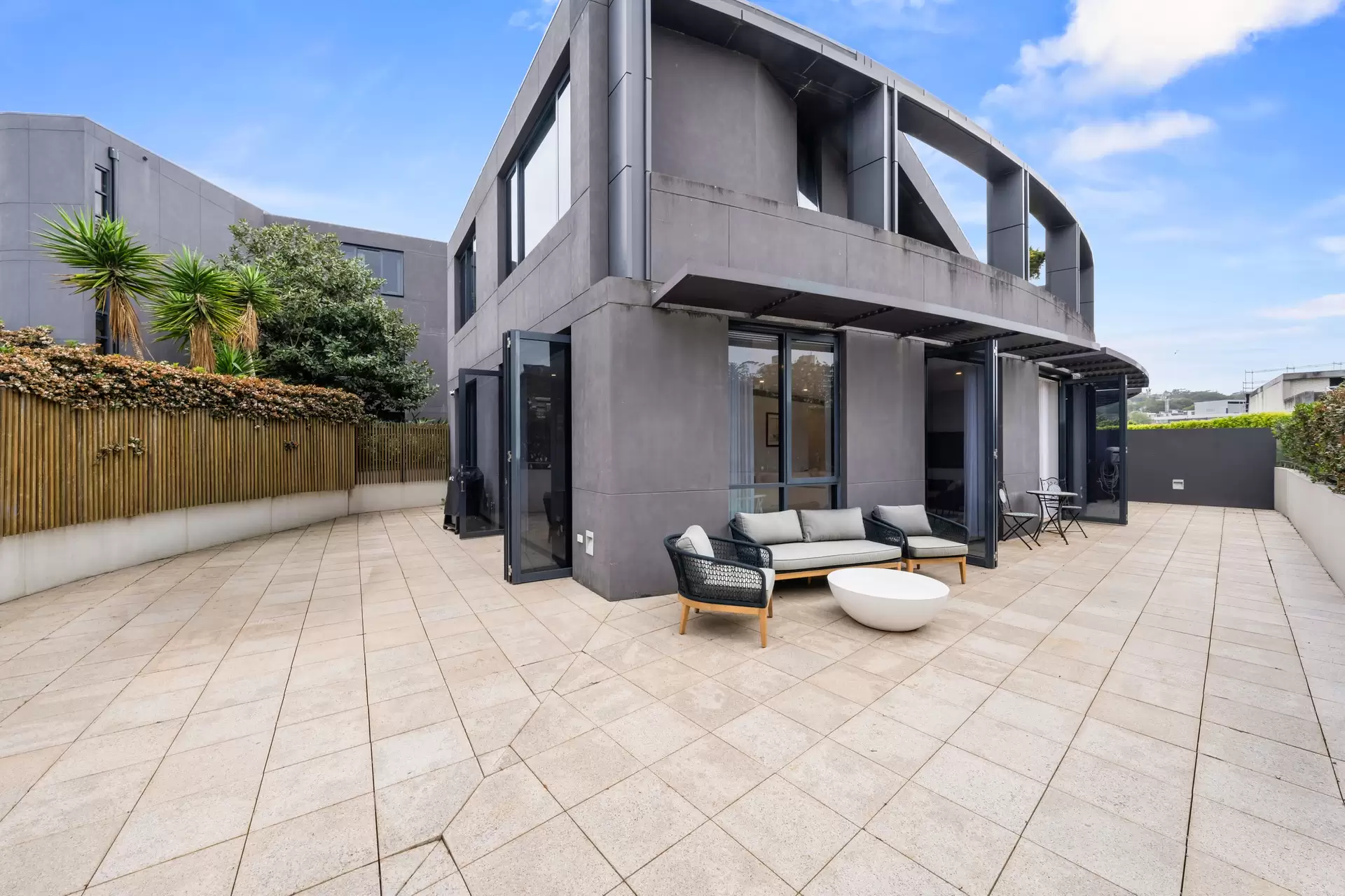 5i/2-22 Knox Street, Double Bay For Lease by Sydney Sotheby's International Realty - image 1