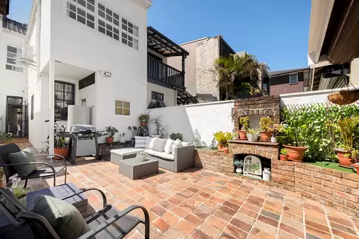 37 Llandaff Street, Bondi Junction Auction by Sydney Sotheby's International Realty