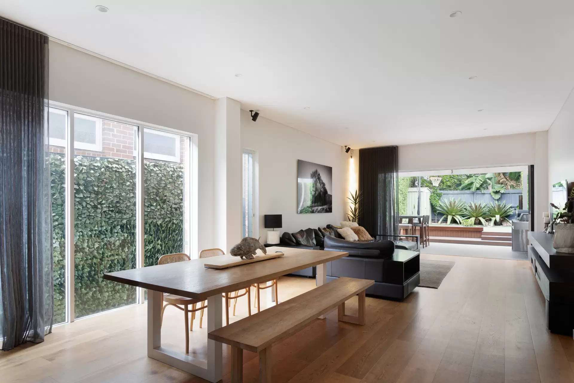 7 Gowrie Avenue, Bondi Junction For Sale by Sydney Sotheby's International Realty - image 1