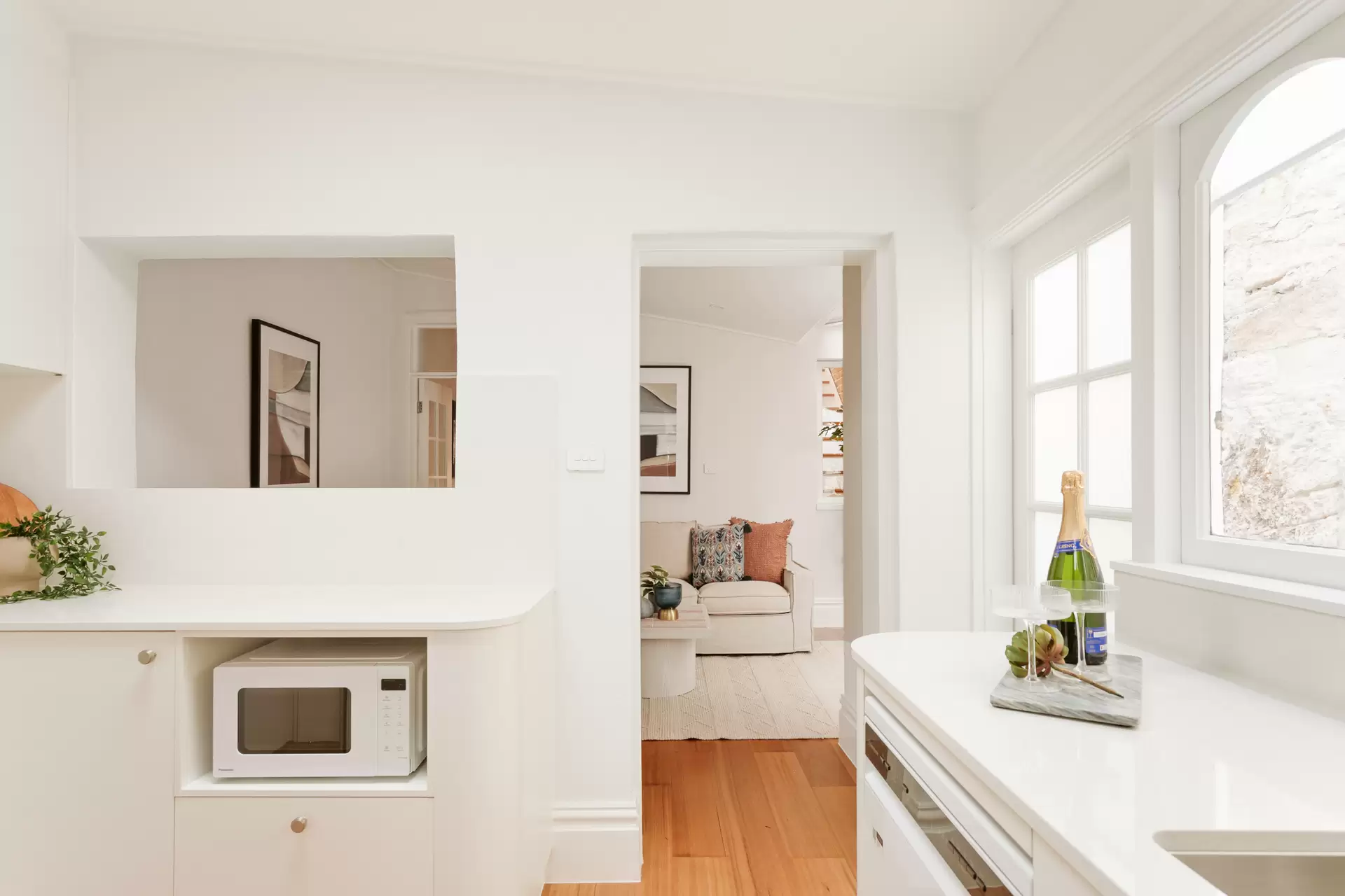 135 Sutherland Street, Paddington Auction by Sydney Sotheby's International Realty - image 1